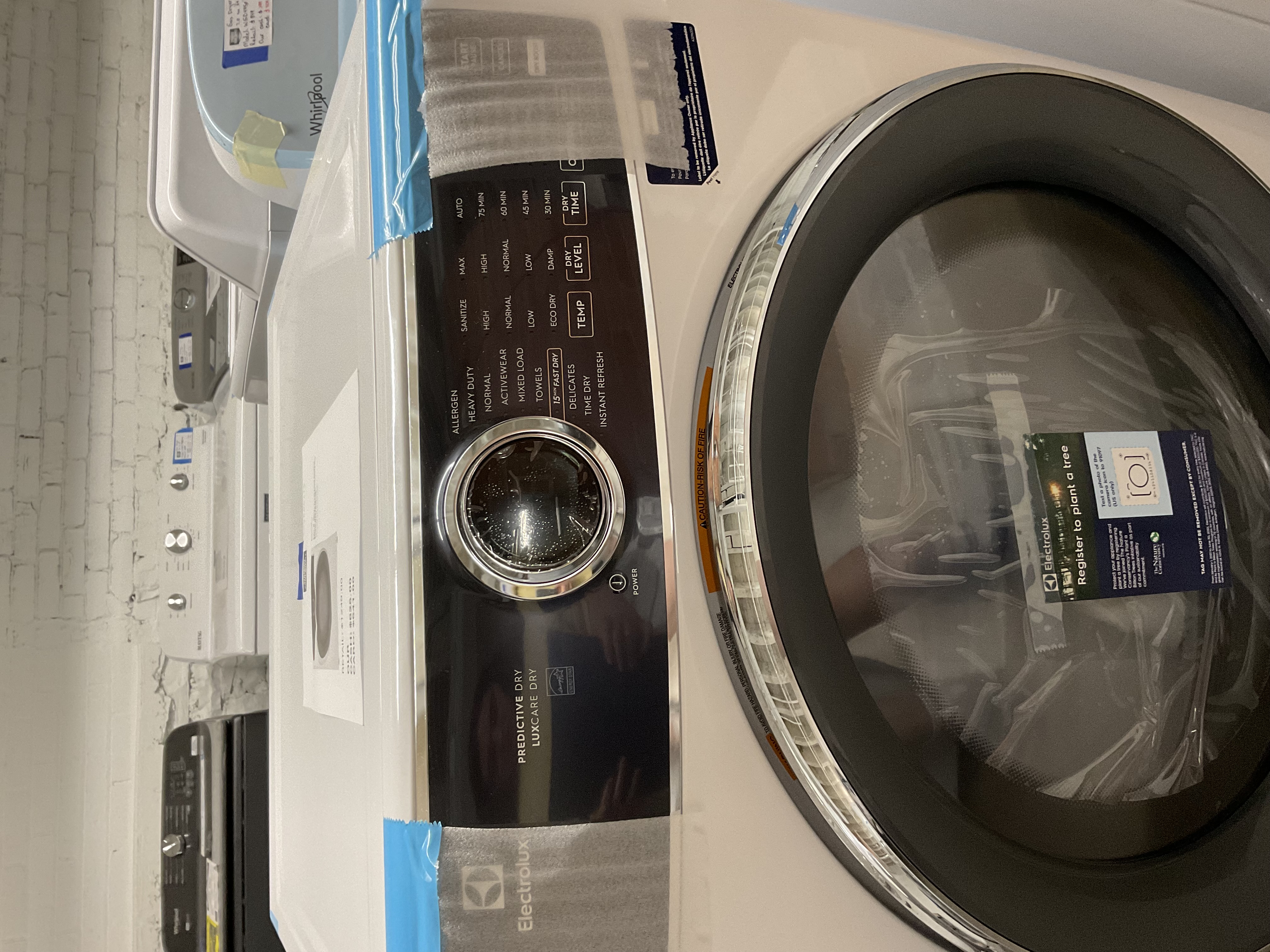 Electrolux 8 cu. ft. White Front Load Perfect Steam Gas Dryer with LuxCare Dry and Instant Refresh 202506113