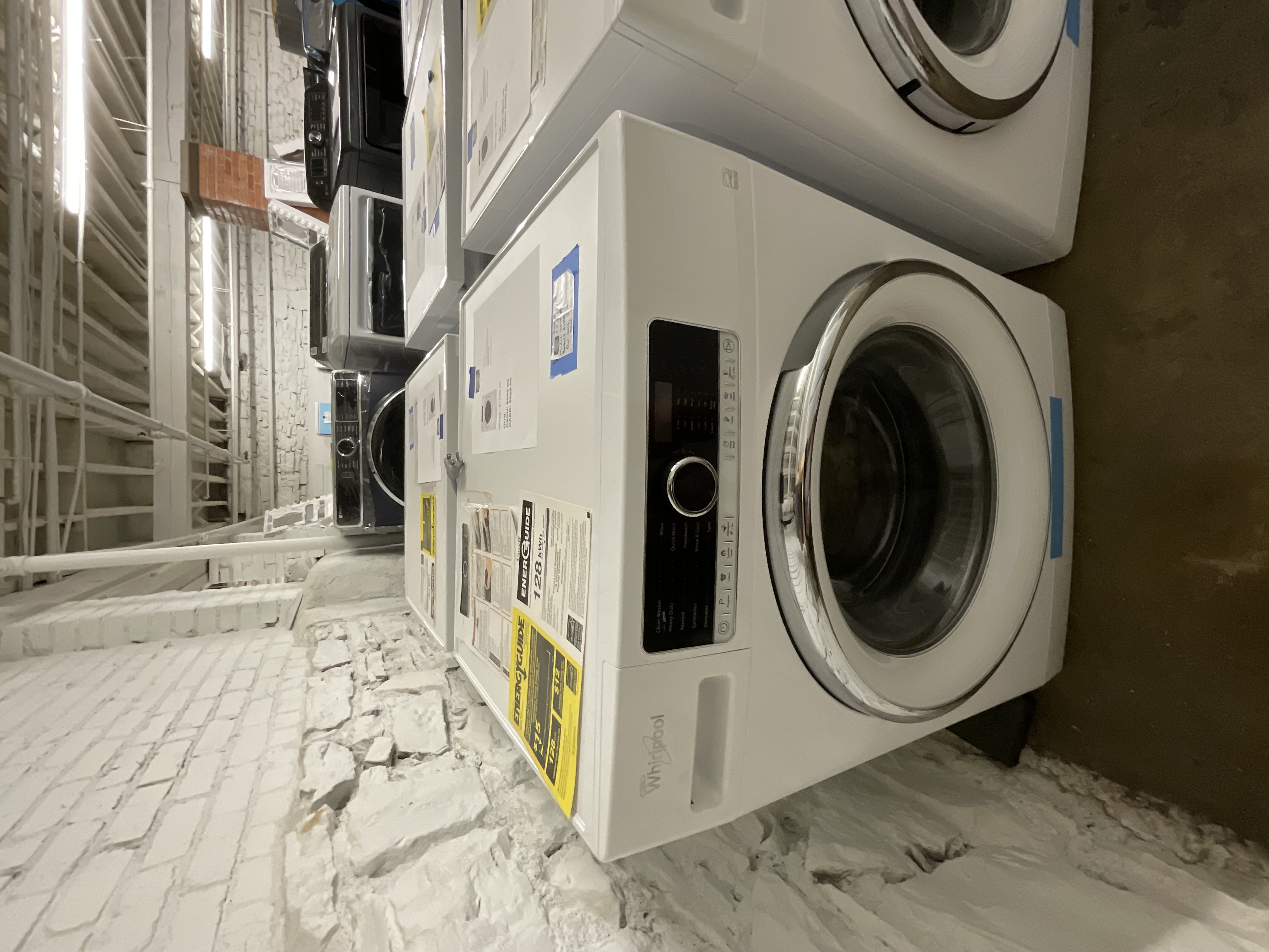 Washer 2.3 cu ft Model # WFW5090JW 202506117