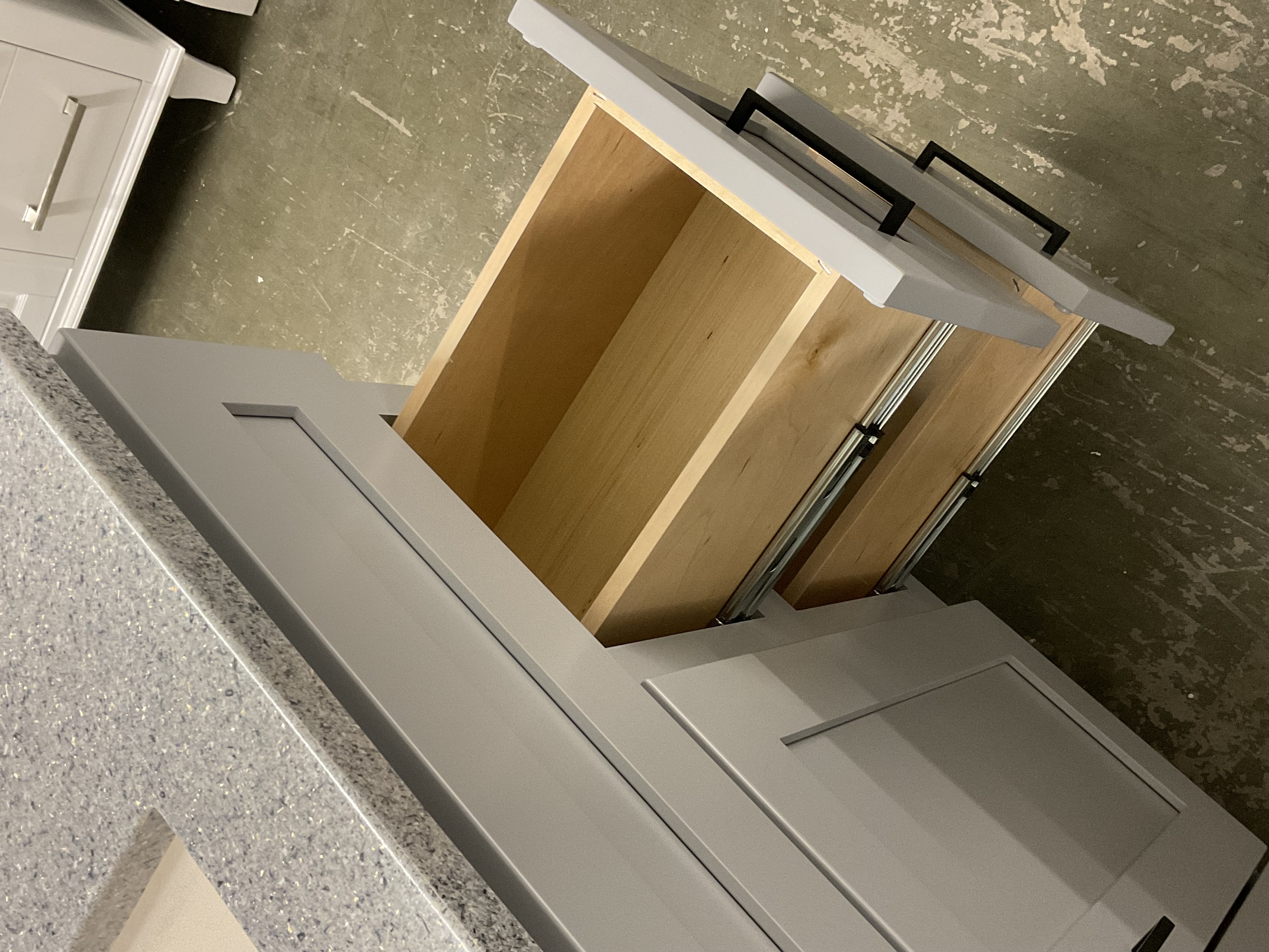 37"x 22" vanity with top 202506143