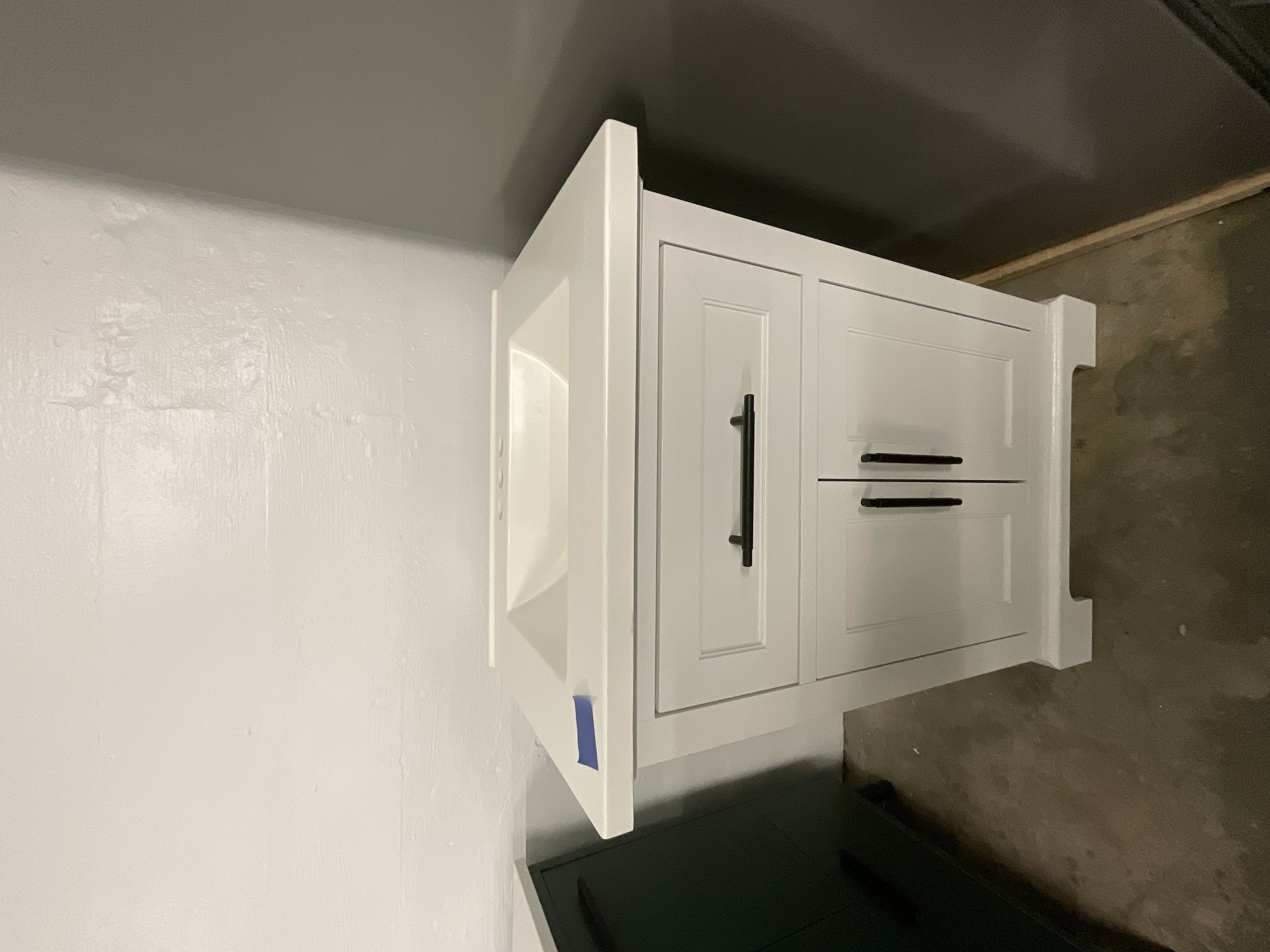 25"x 19" vanity with top 202506172