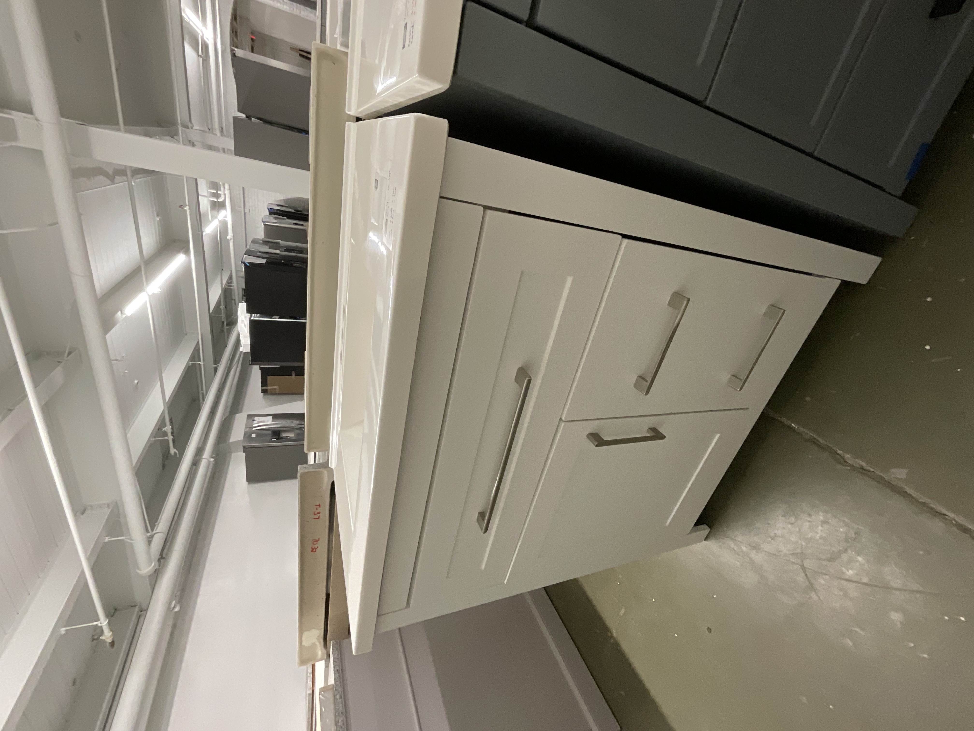 30"x 19" vanity with top 202506278