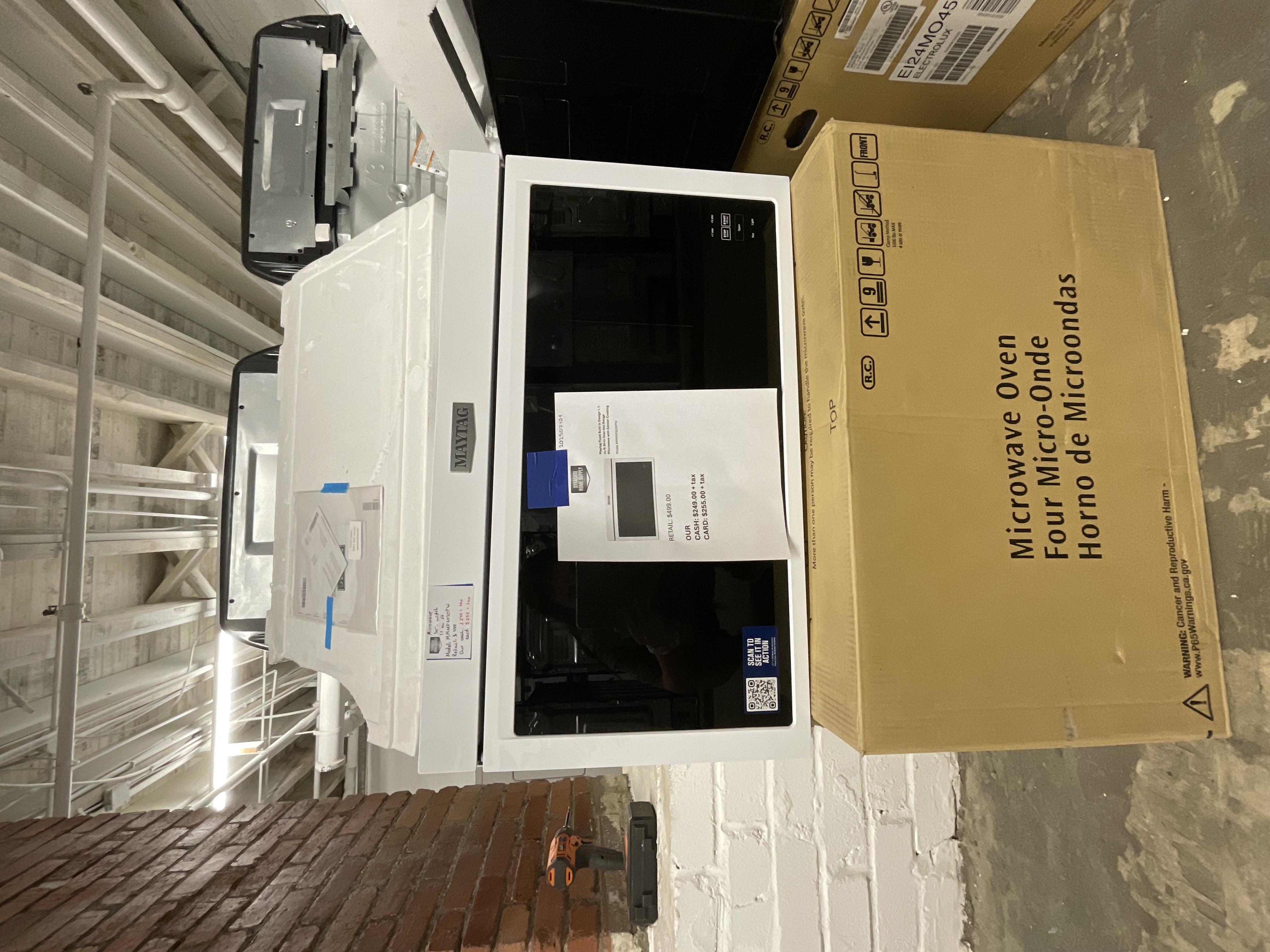 Maytag Flush Built in Design 1.1-cu ft 30-in Over-the-Range Microwave with Sensor Cooking 202507101