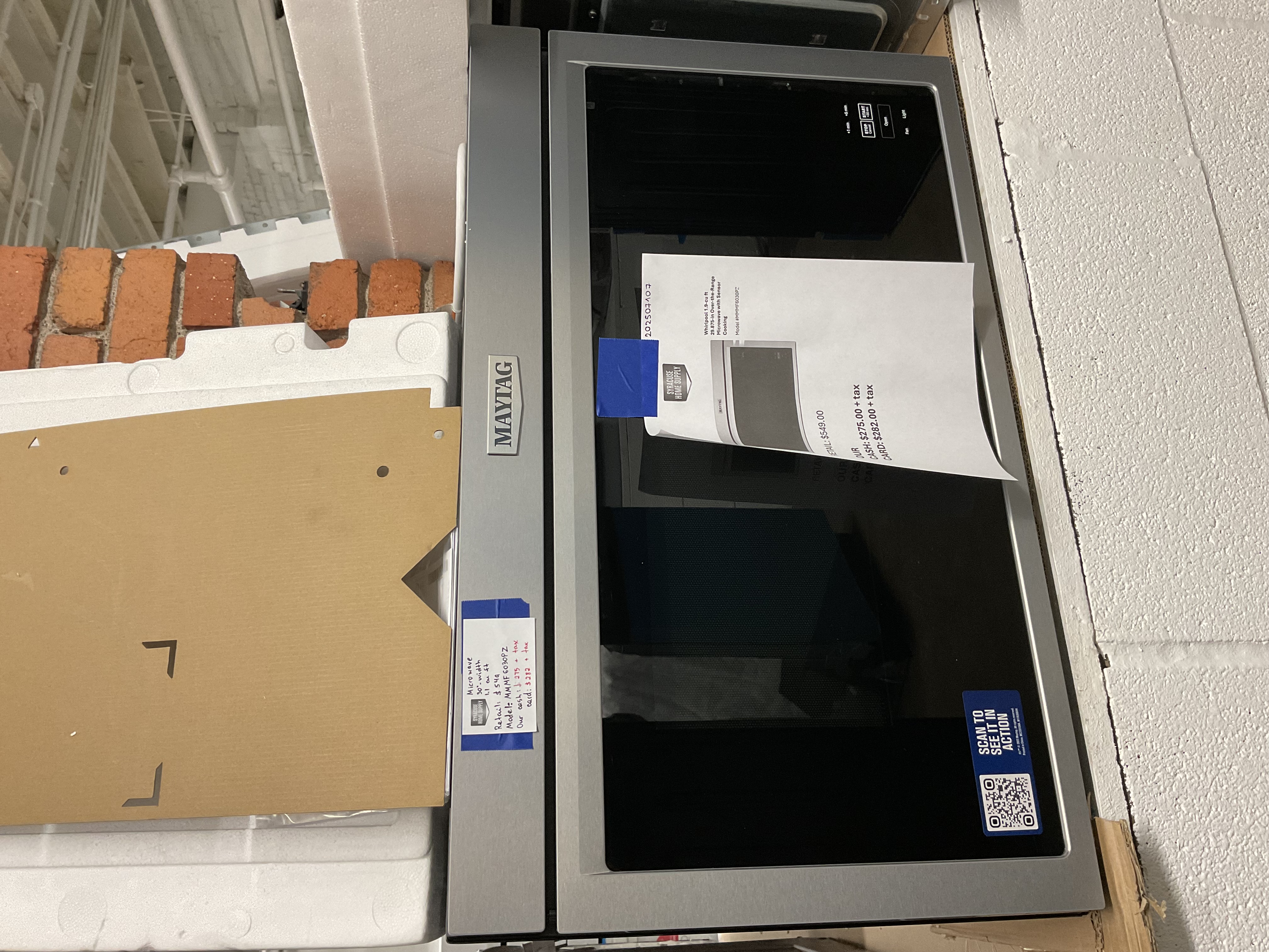 Whirlpool 1.9-cu ft 29.875-in Over-the-Range Microwave with Sensor Cooking 202507107