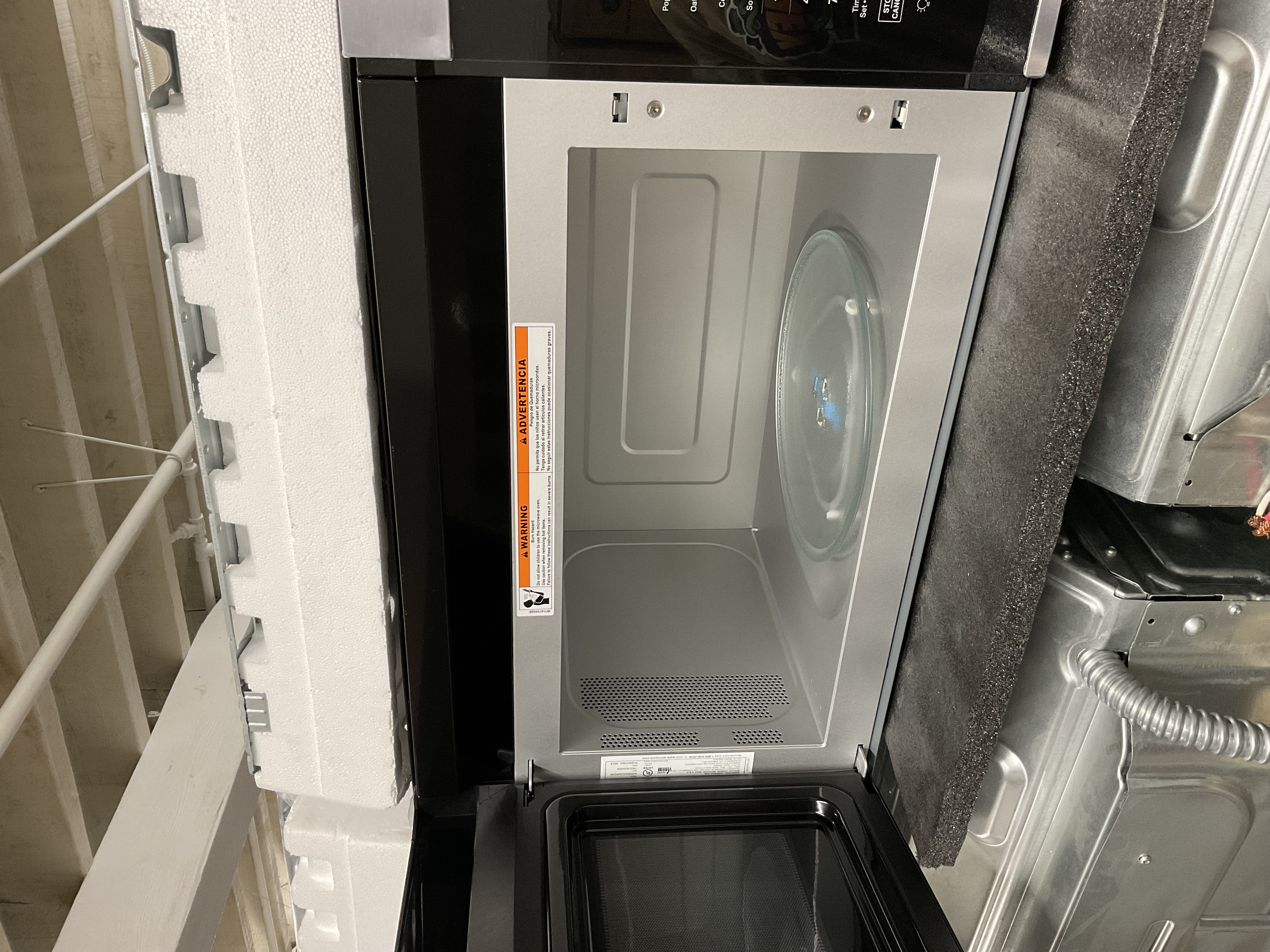 Whirlpool 1.9-cu ft 29.875-in Over-the-Range Microwave with Sensor Cooking 2025071014