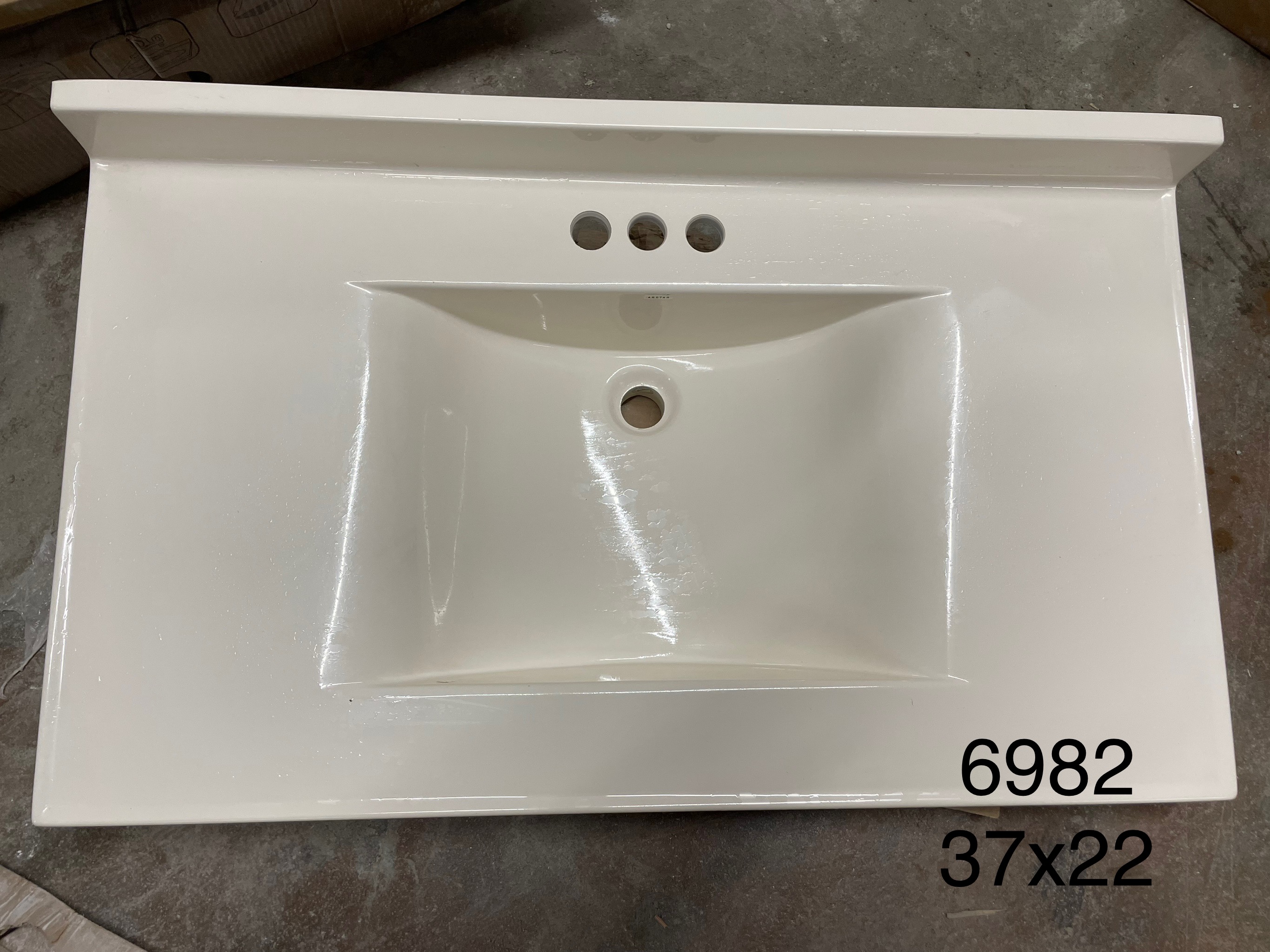 Vanity top 37x22 6982