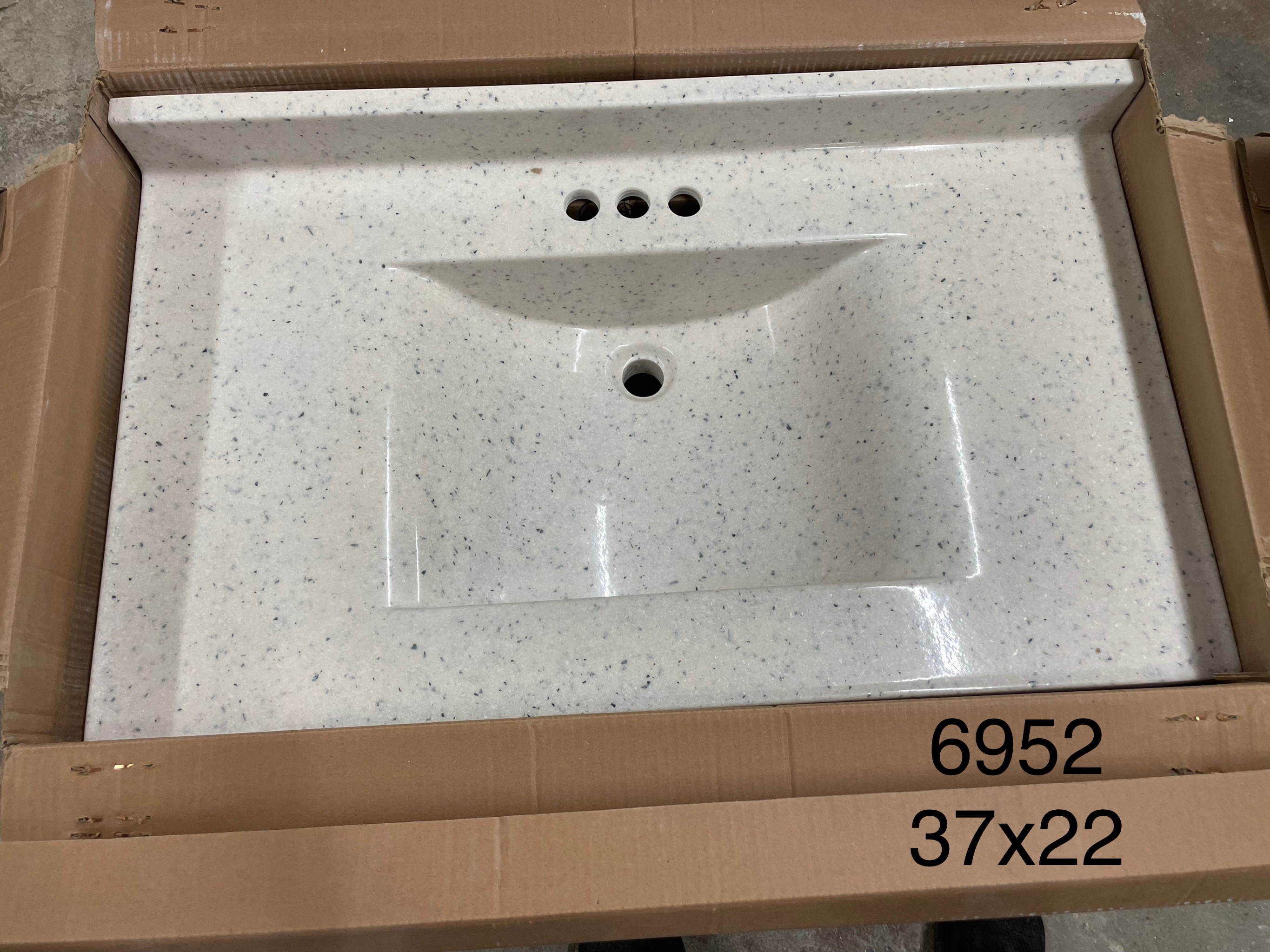 Vanity top 37x22 6952