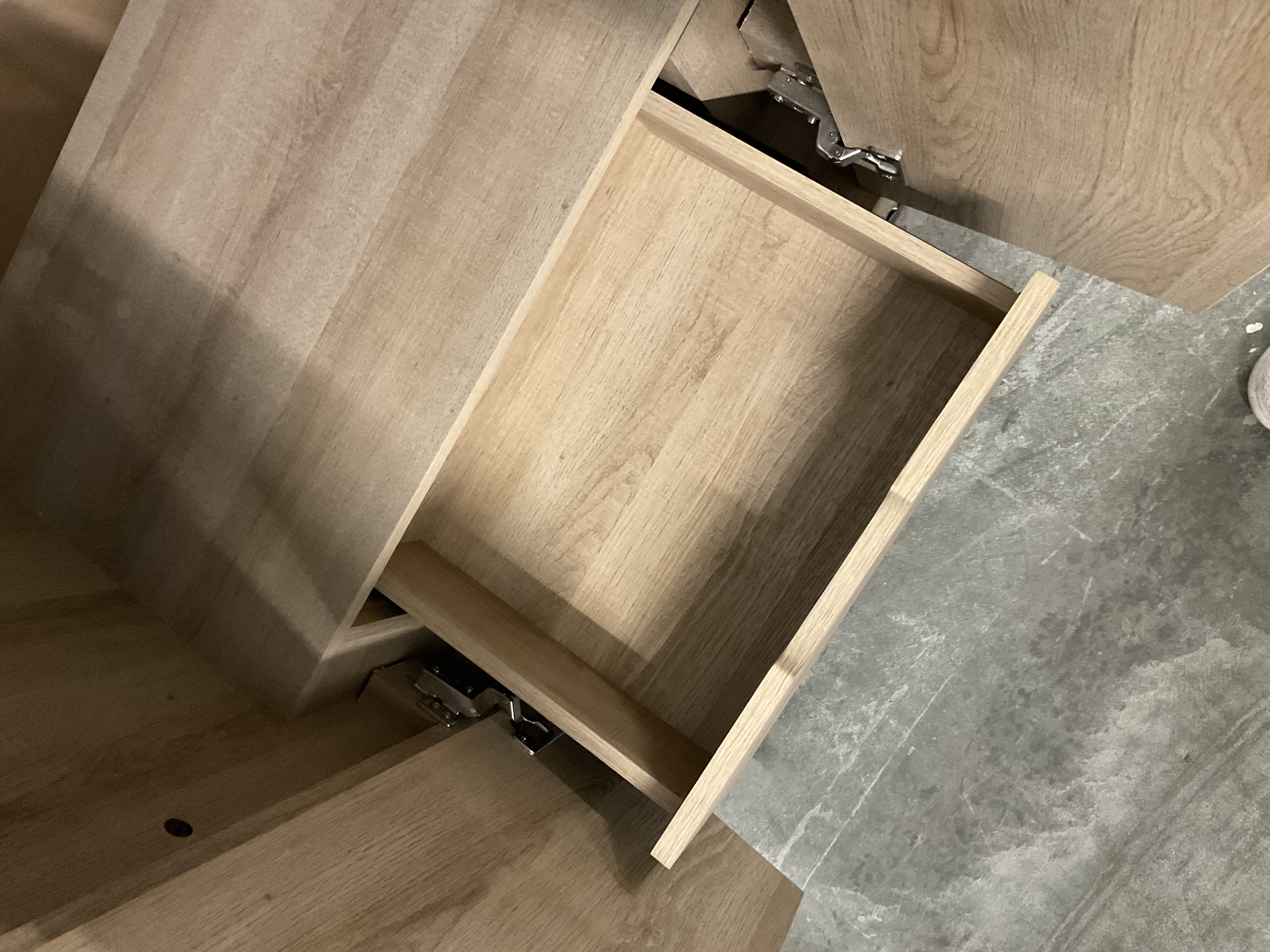 24"x 19" vanity with top 2025091715