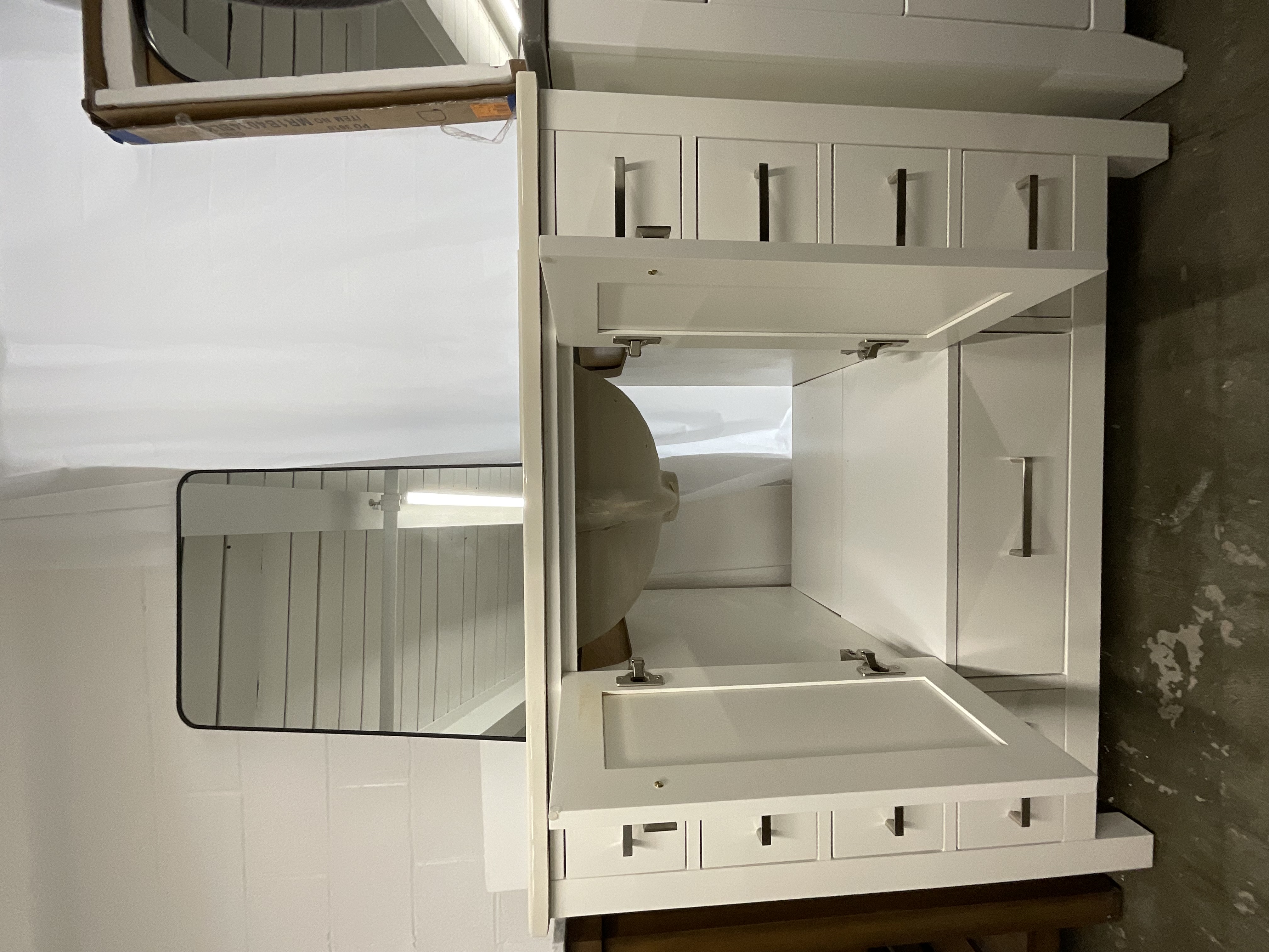 43"x 22" vanity with top 202509082