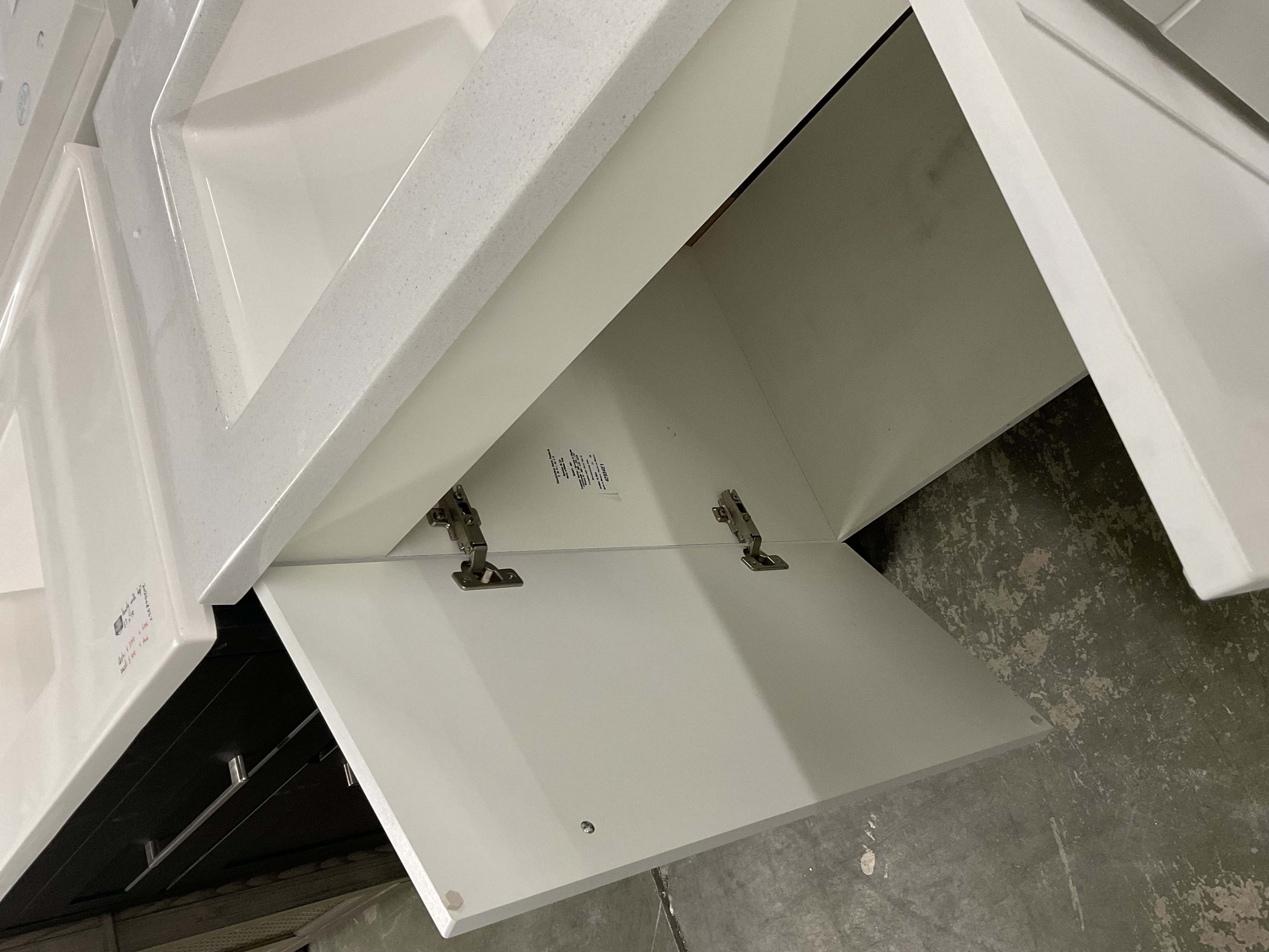 36"x 19" vanity with top 202509176