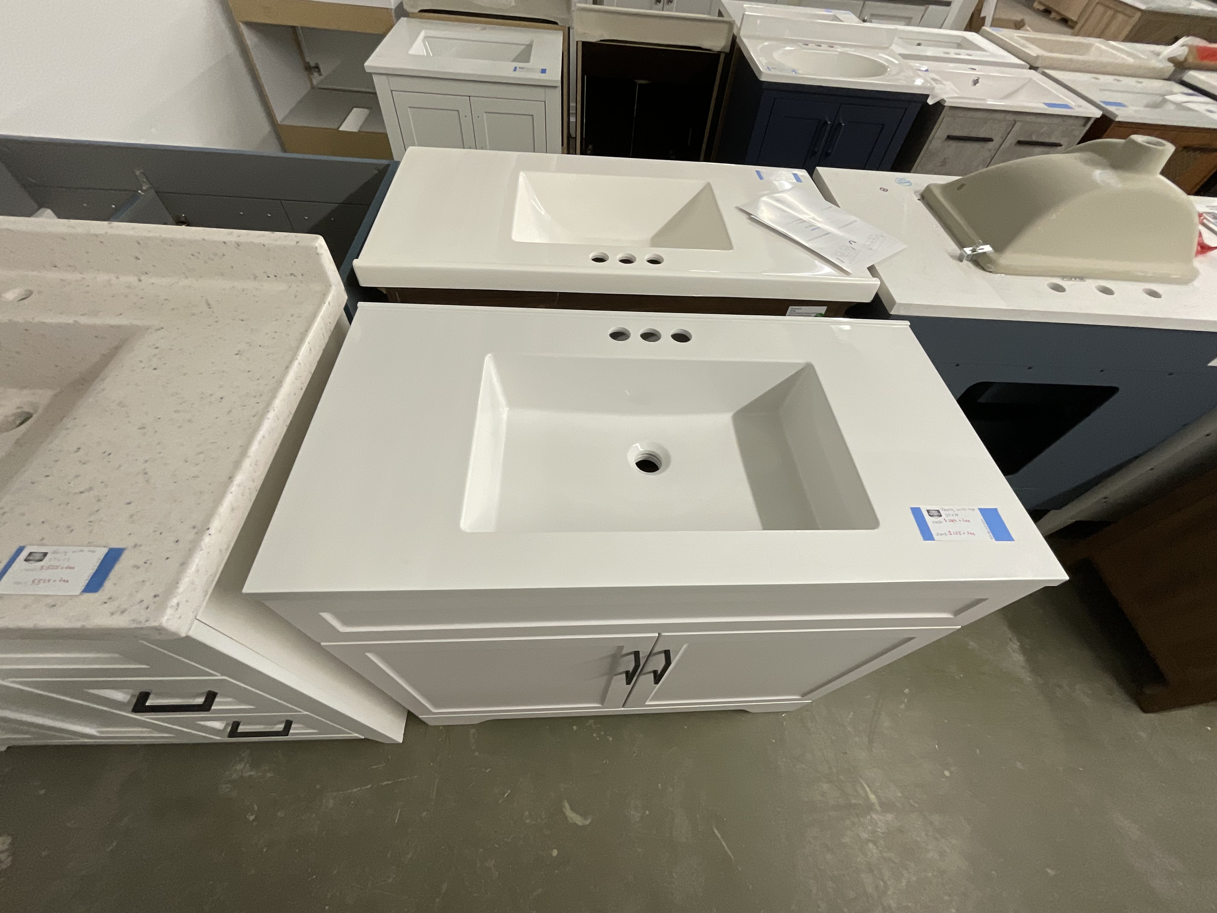 Vanity with top 37x19 2026071010