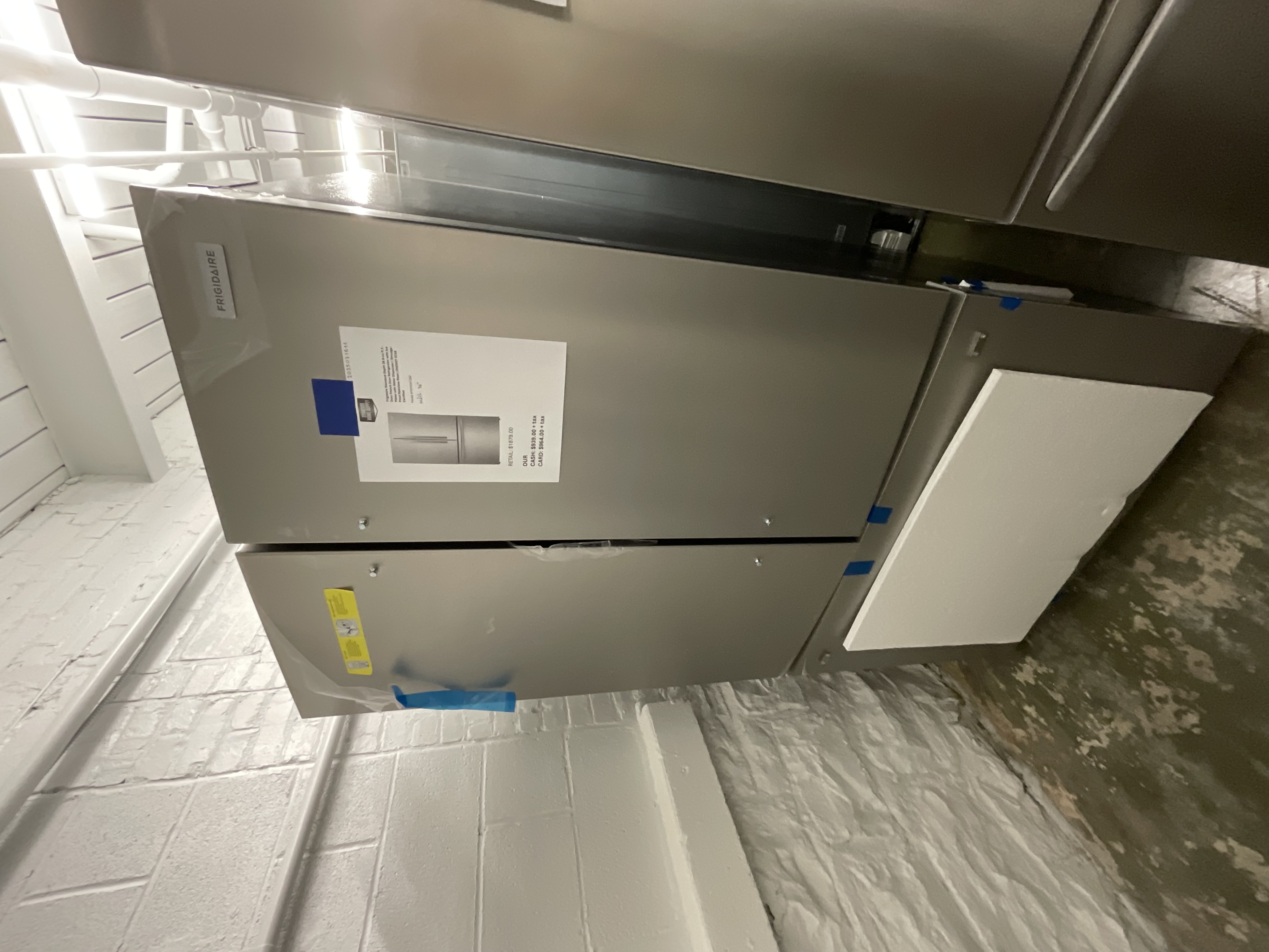 Frigidaire Standard-Depth 28.8-cu ft 3 - Door French Door Refrigerator with ice Maker with Water Dispenser (Smudge-Proof Stainless Steel) ENERGY STAR Certified 2025071611