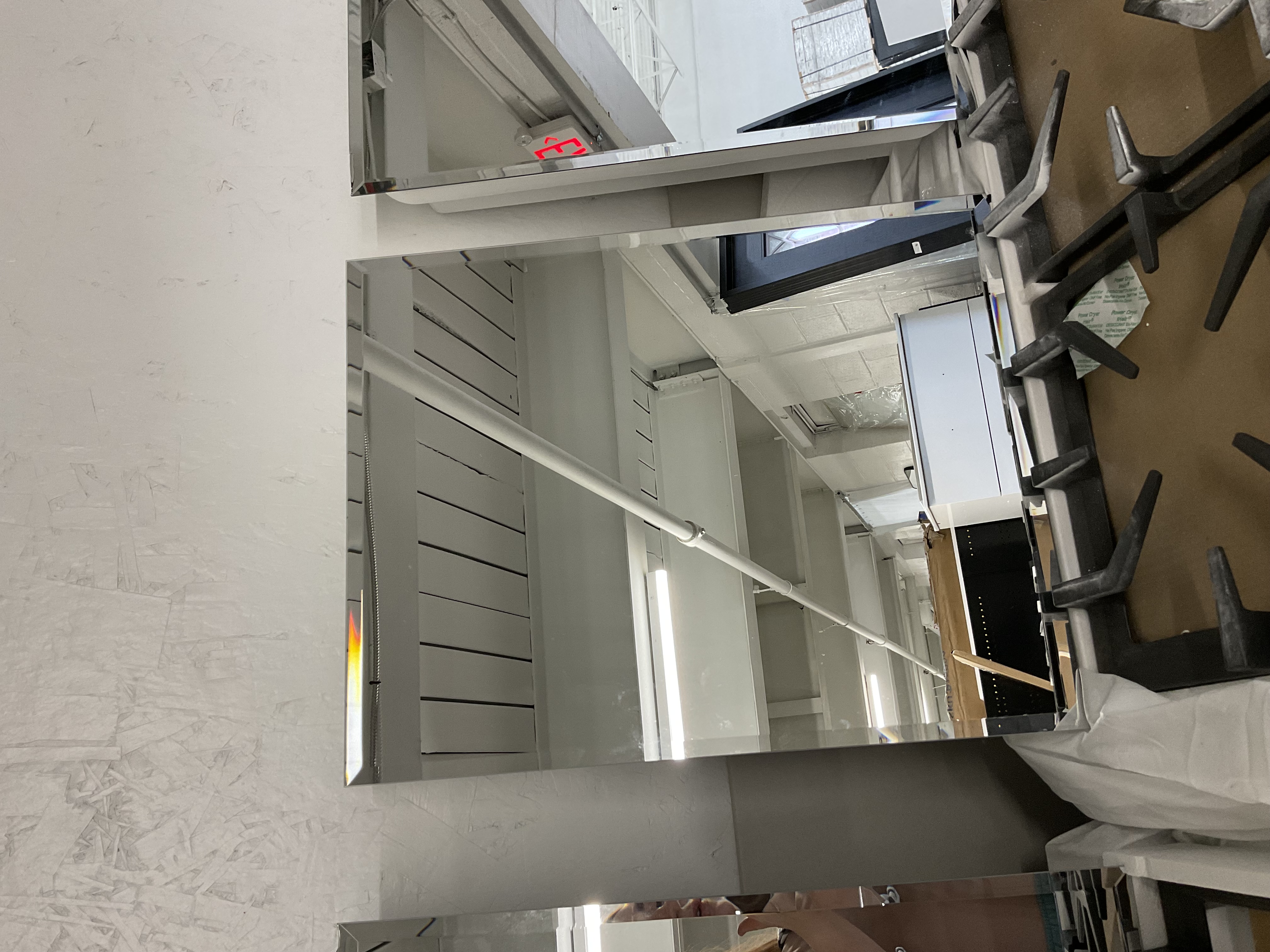 Mirror 2025091010