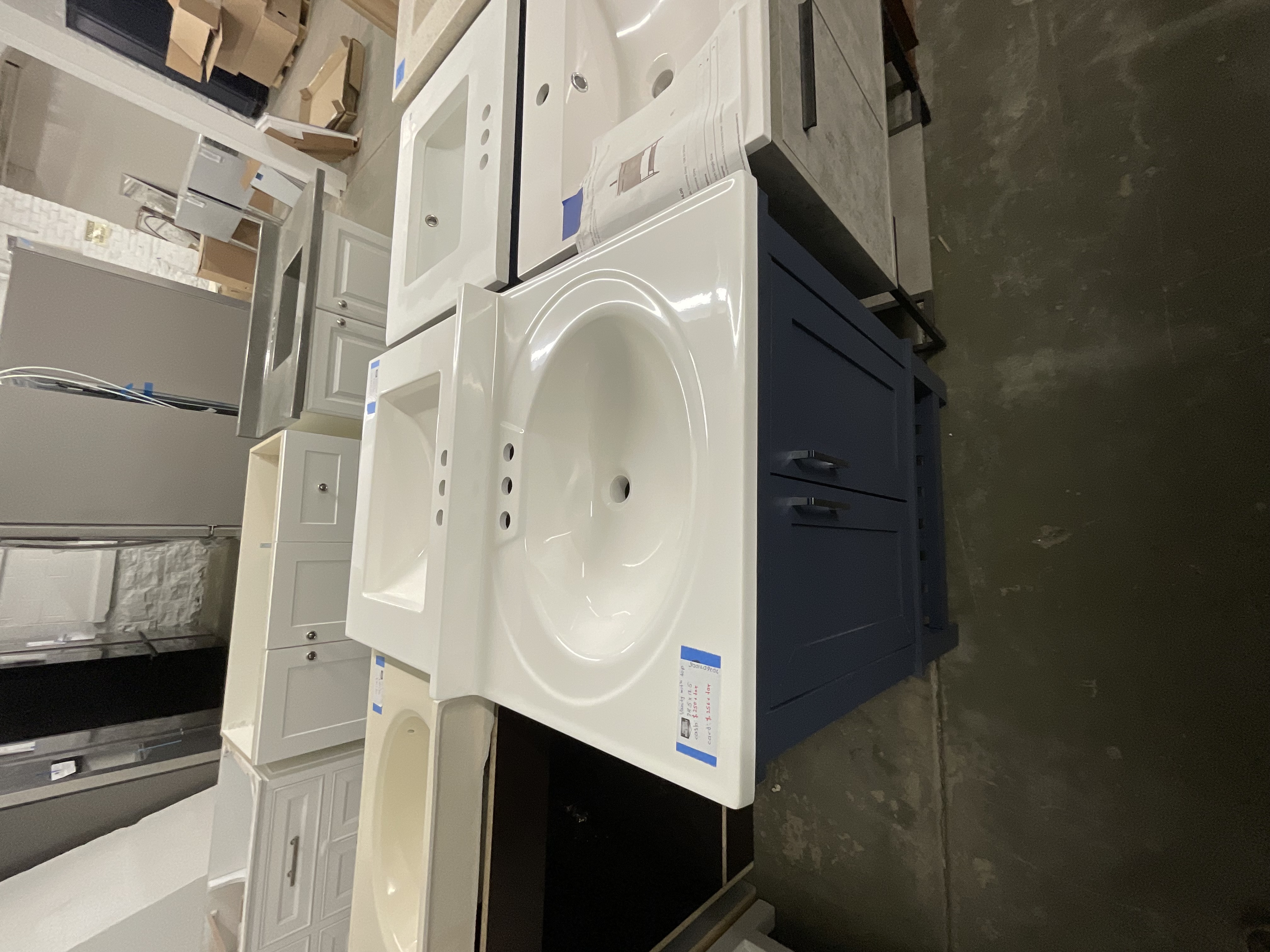 Vanity with top 24.5x18.5 2026071005