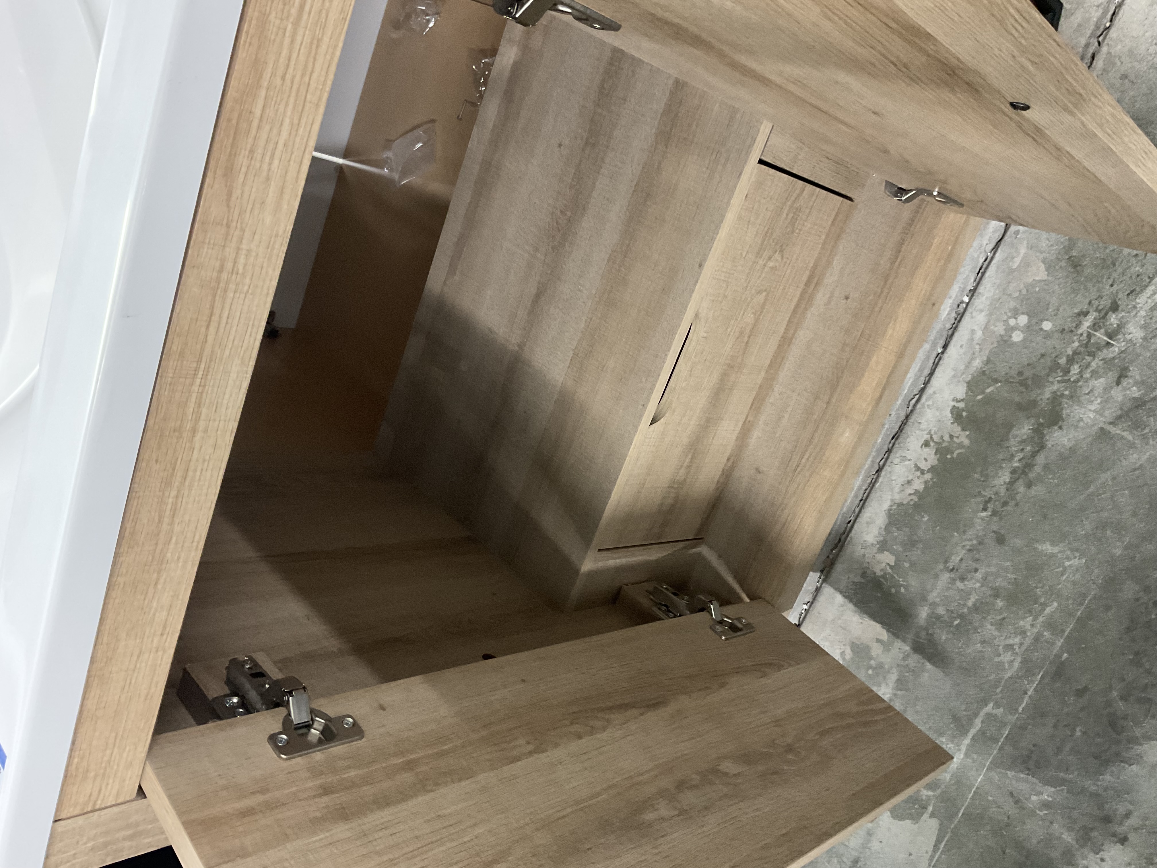 24"x 19" vanity with top 2025091715