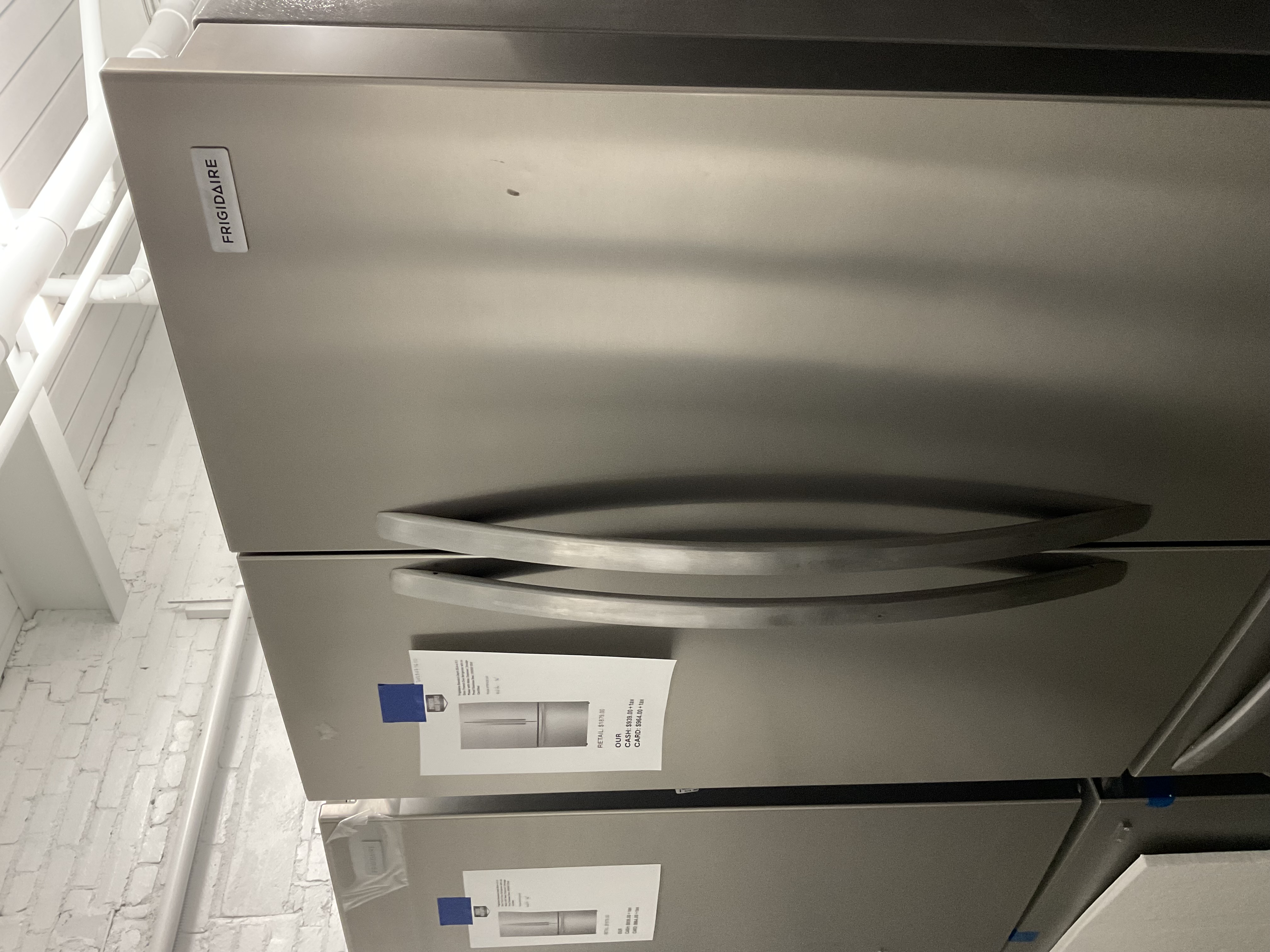 Frigidaire Standard-Depth 28.8-cu ft 3 - Door French Door Refrigerator with Ice Maker with Water Dispenser (Smudge-Proof Stainless Steel) ENERGY STAR Certified 2025071610