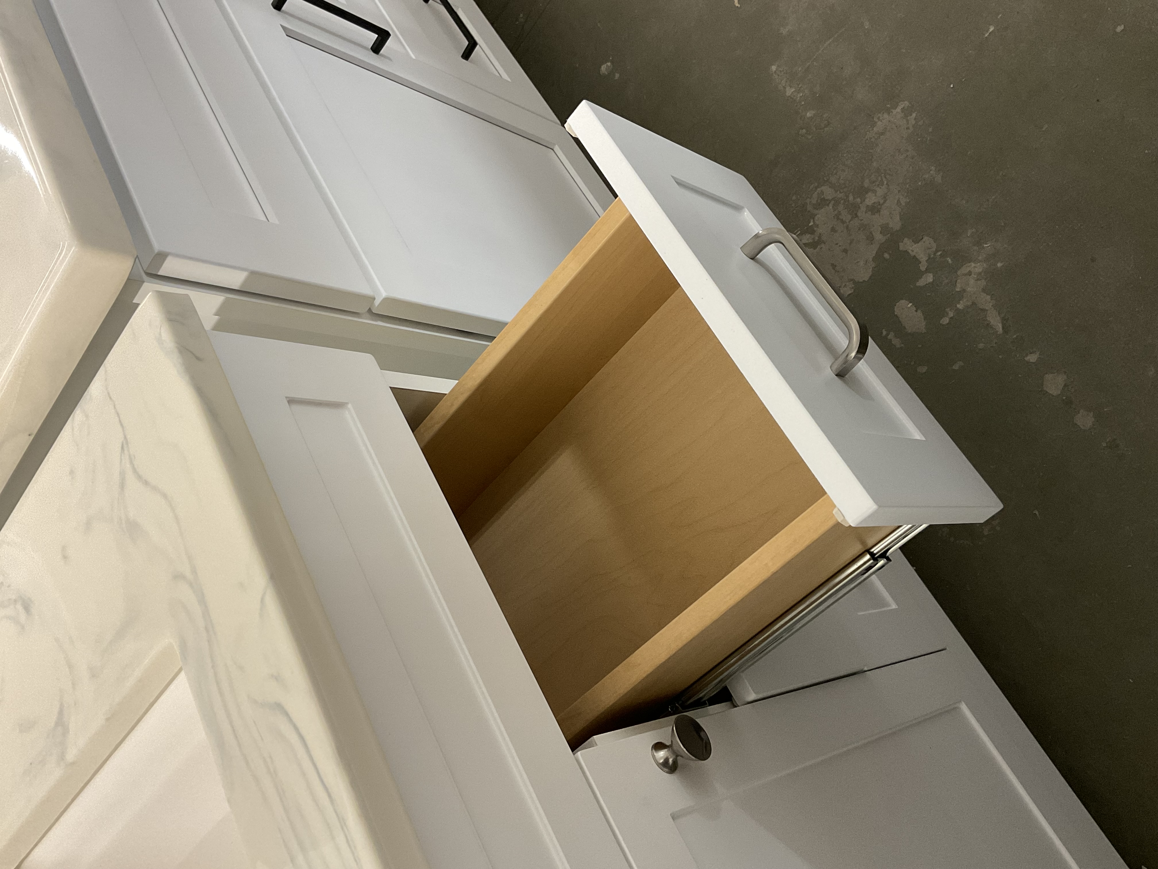 31"x 22" vanity with top 202509085