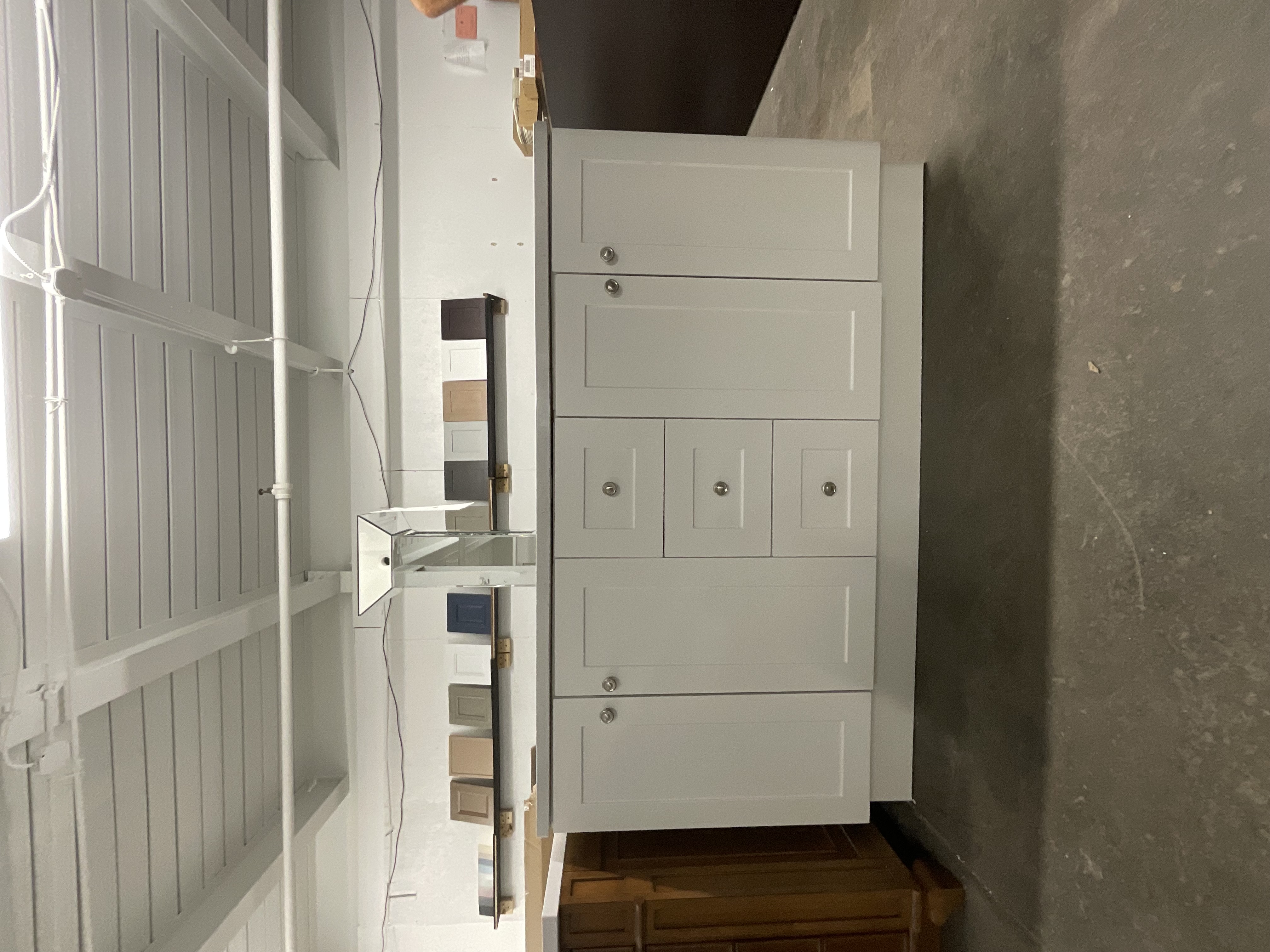 61"x 19" vanity with top 202509174