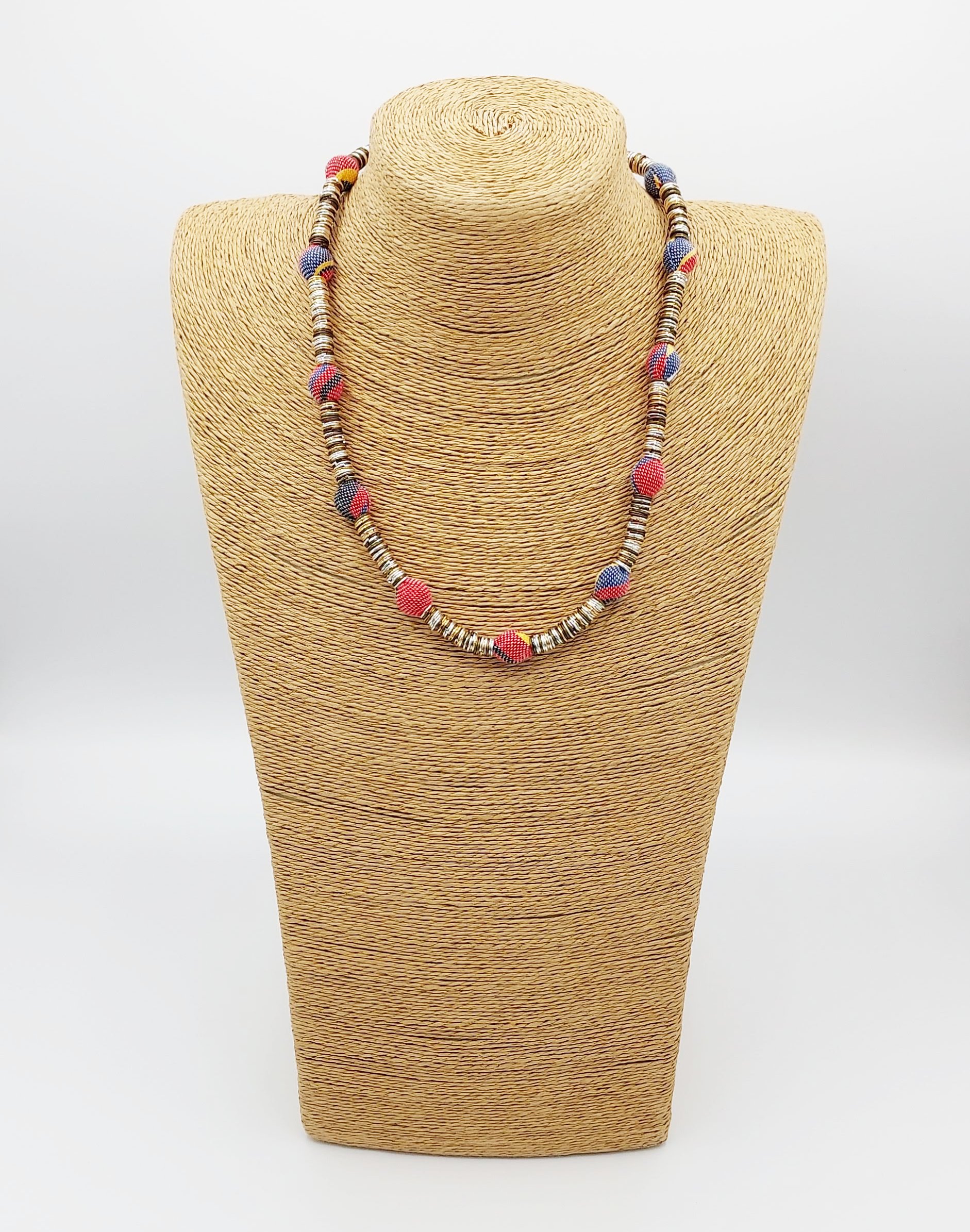 Collier de perles rose et blue