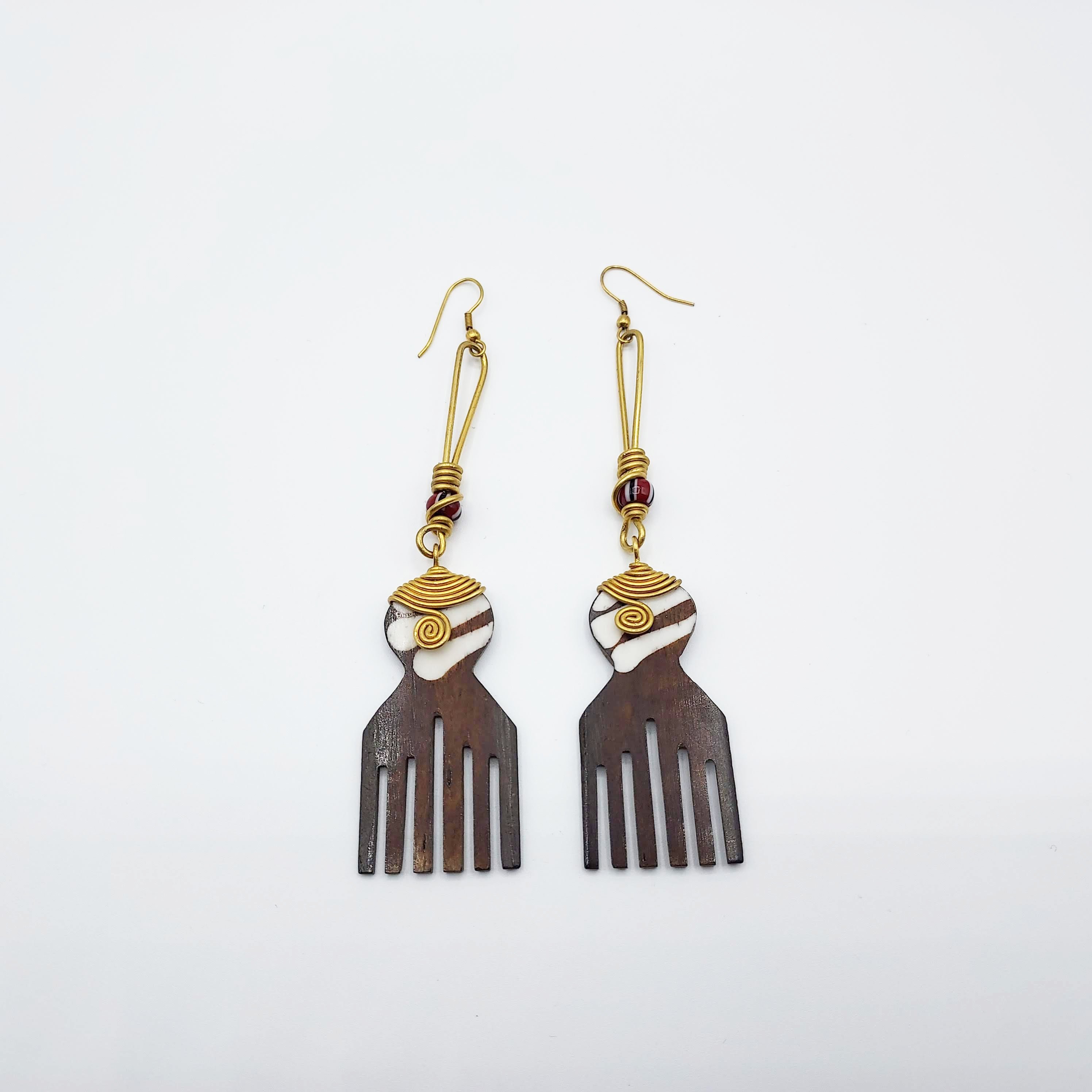 Boucles d'oreilles ethniques peigne marron