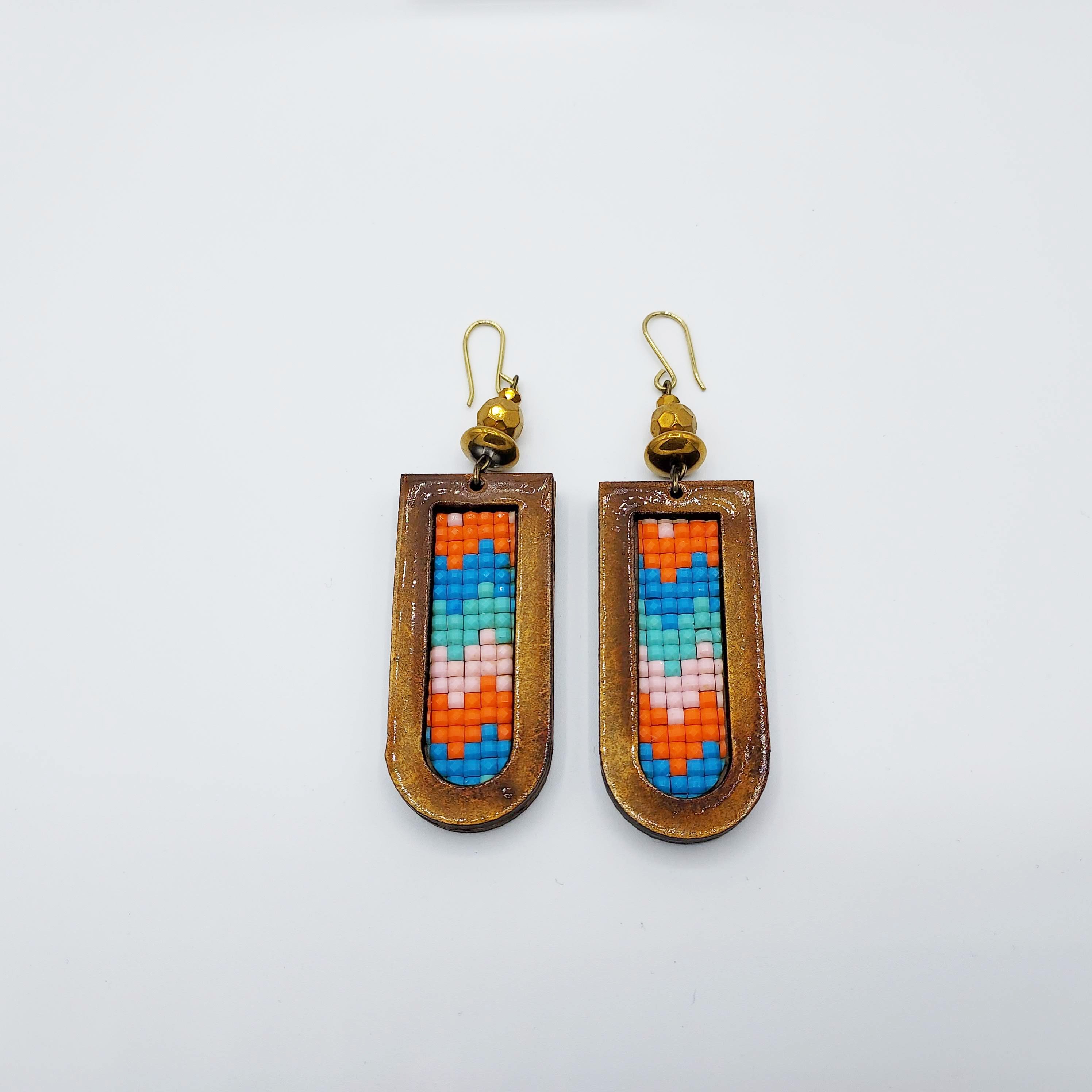 Boucles d'oreilles en bois colorées