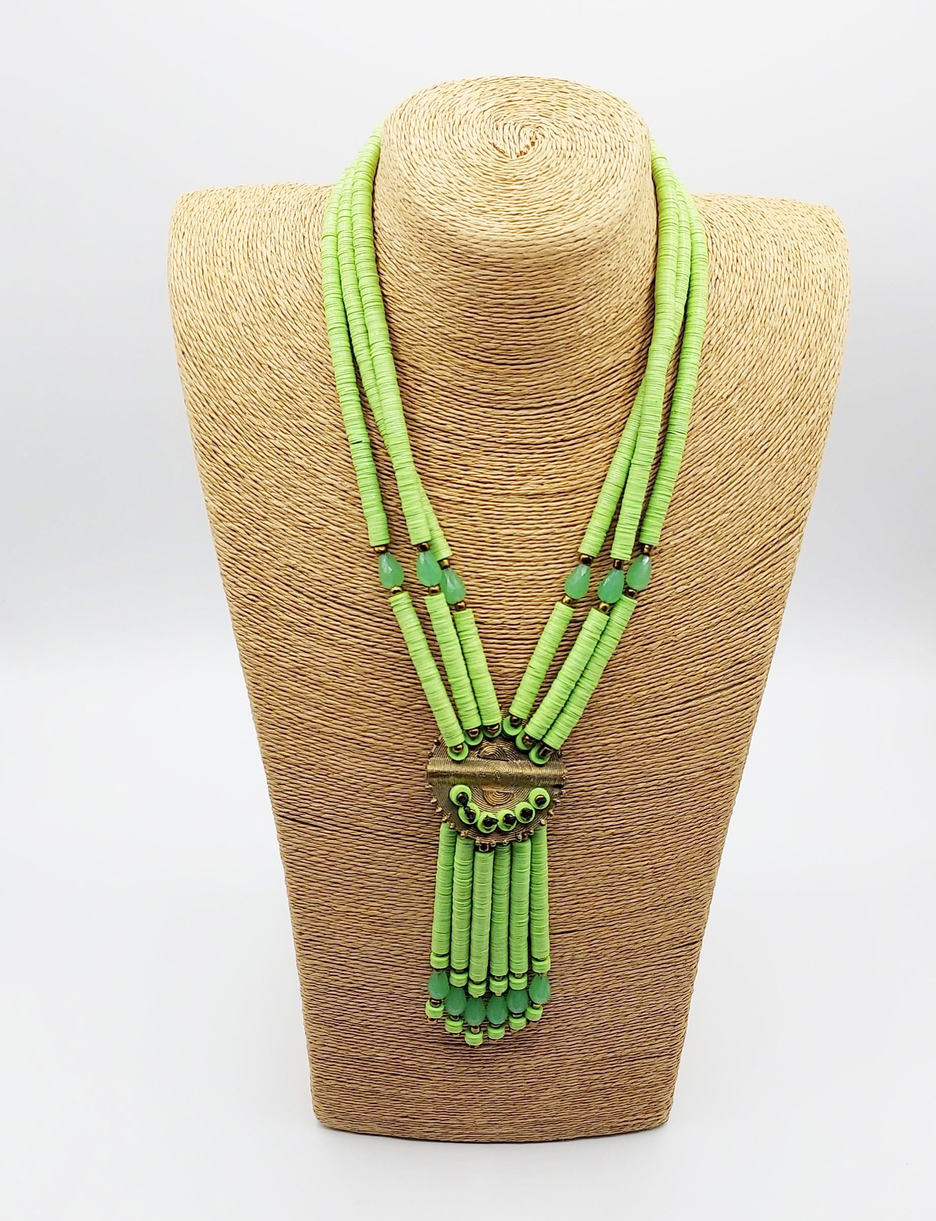 Collier multi-rang en perles vertes