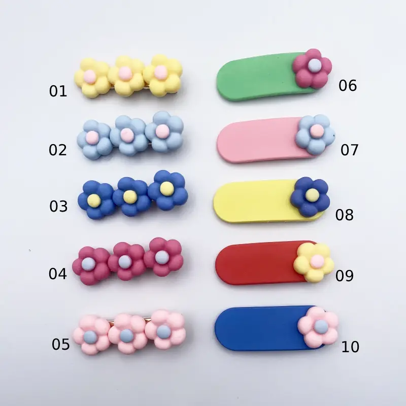 Barrettes pour cheveuxavec décorations florales