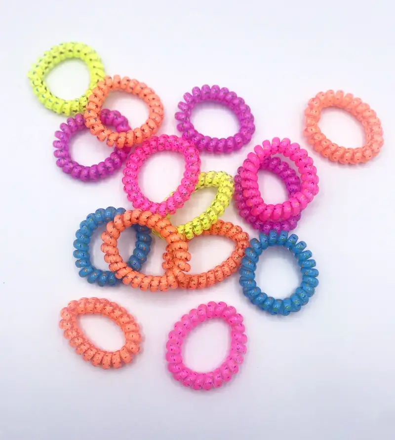 Élastiques à cheveux multicolores