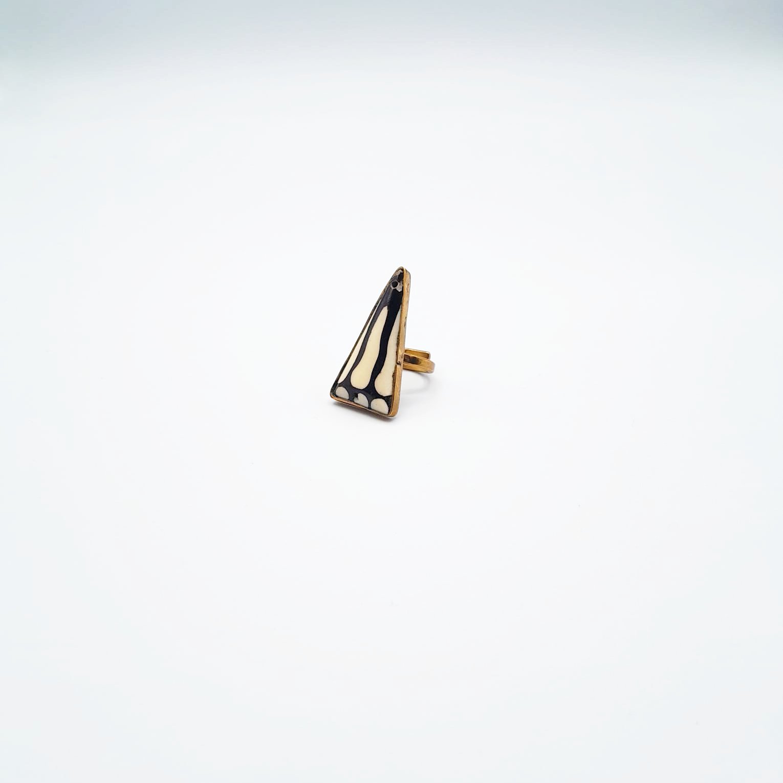 Bague géométrique dorée