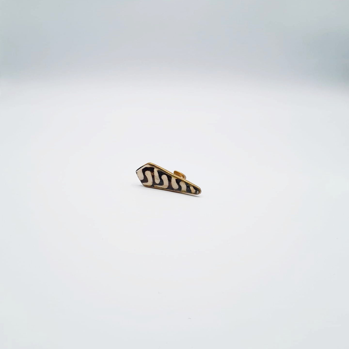 Barrette à cheveux dorée