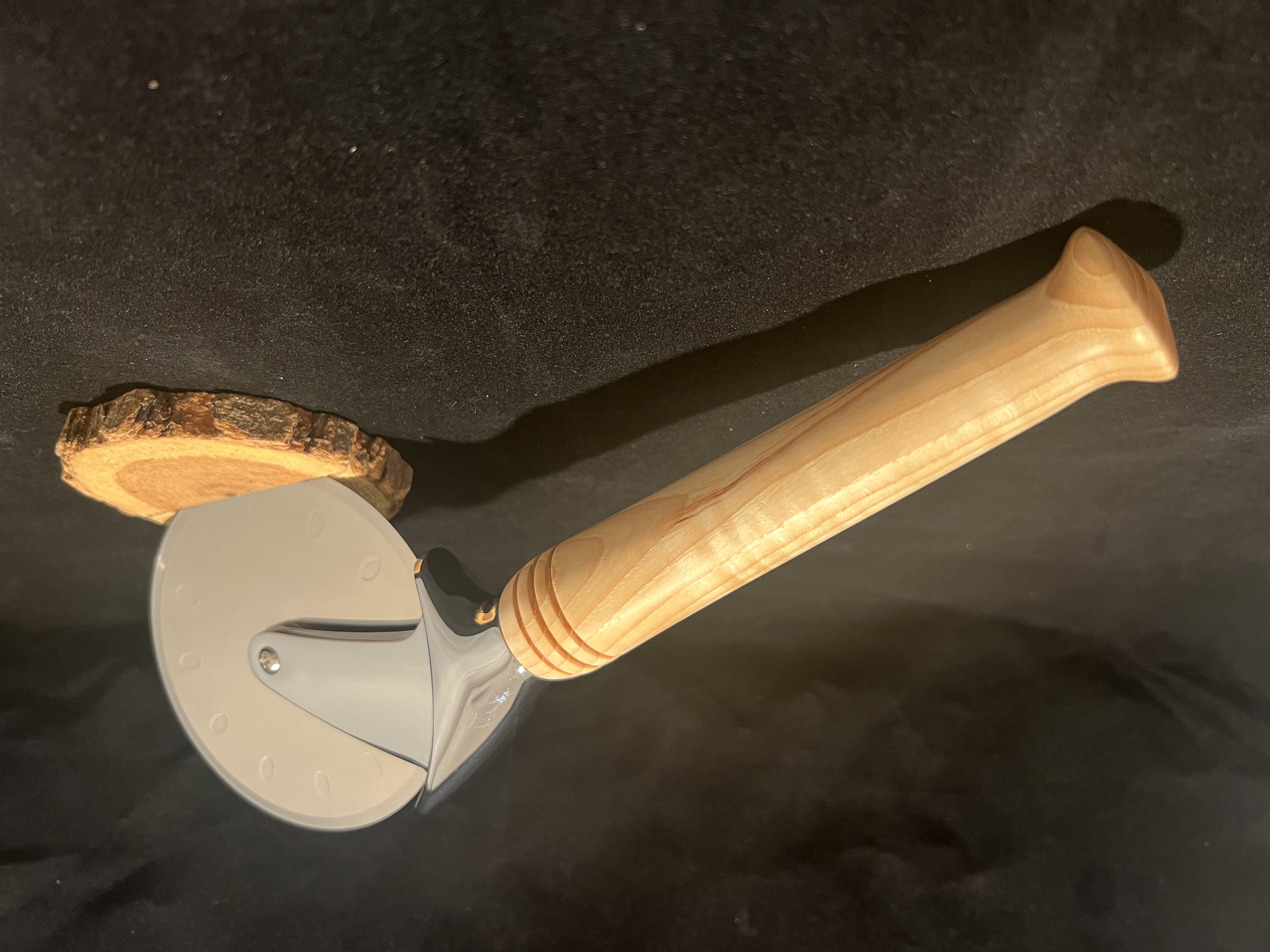 Curly Hickory Pizza Cutter