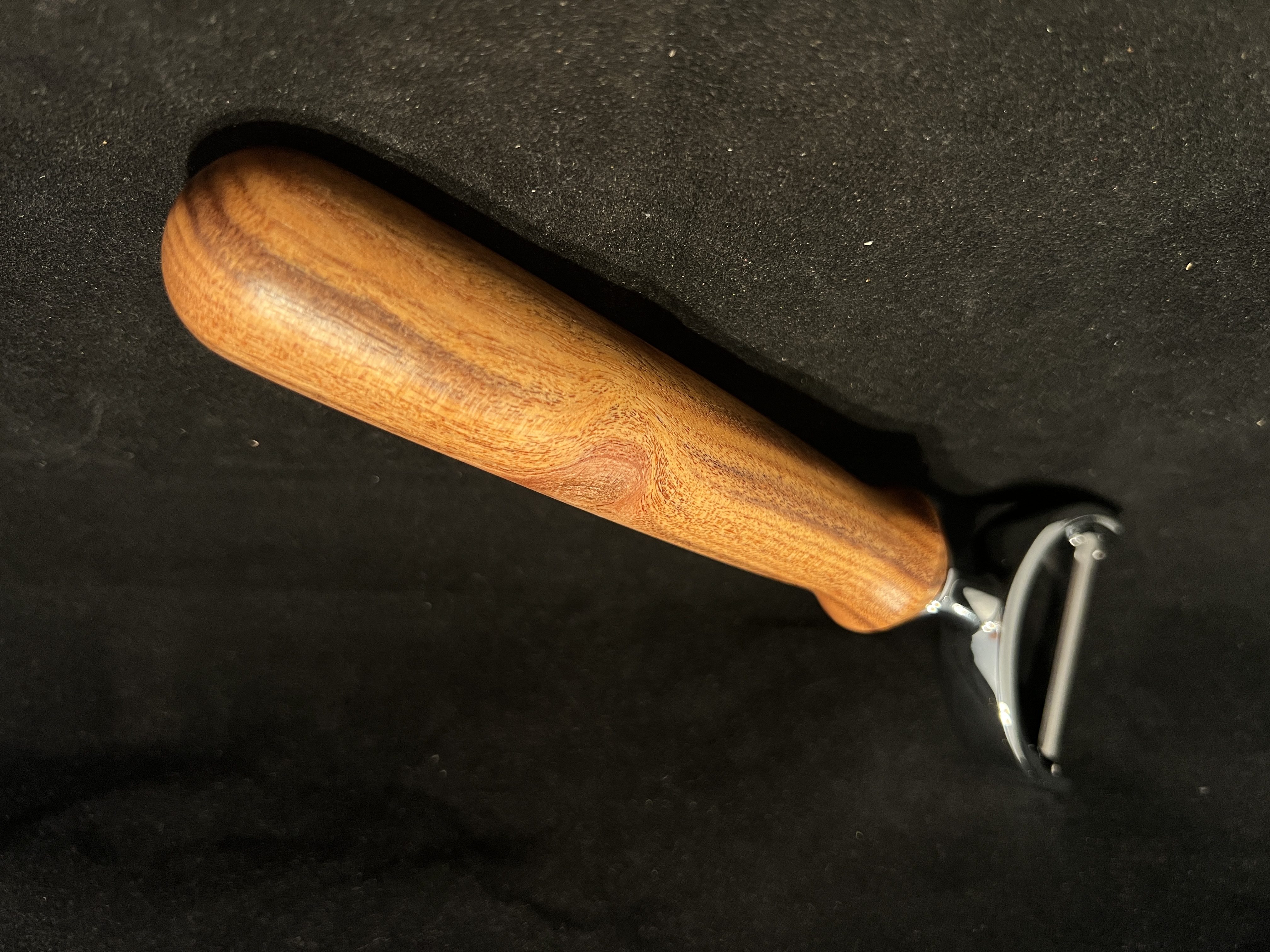 Patagonian Rosewood Vegetable Peeler