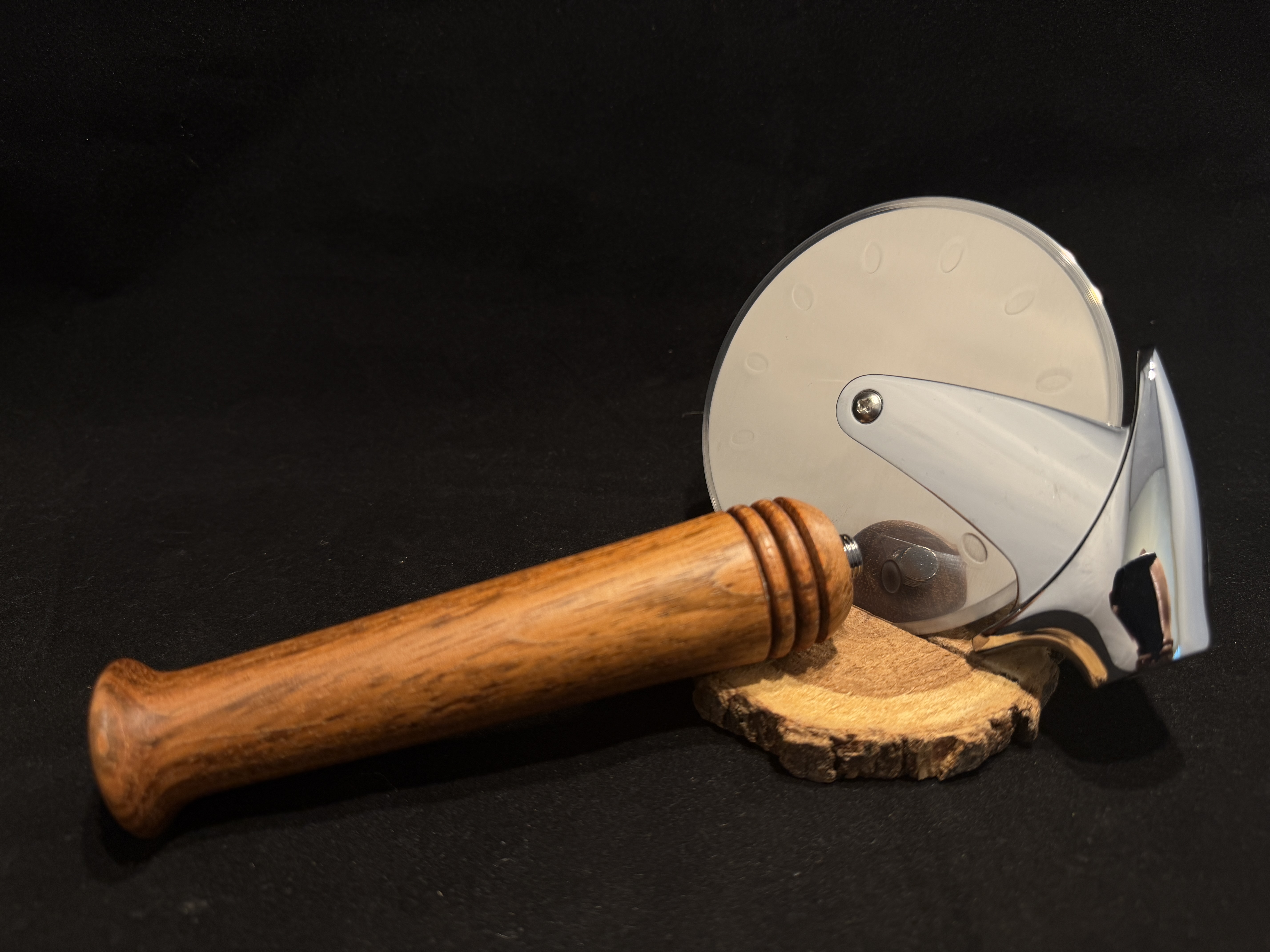 Black Cherry Pizza Cutter