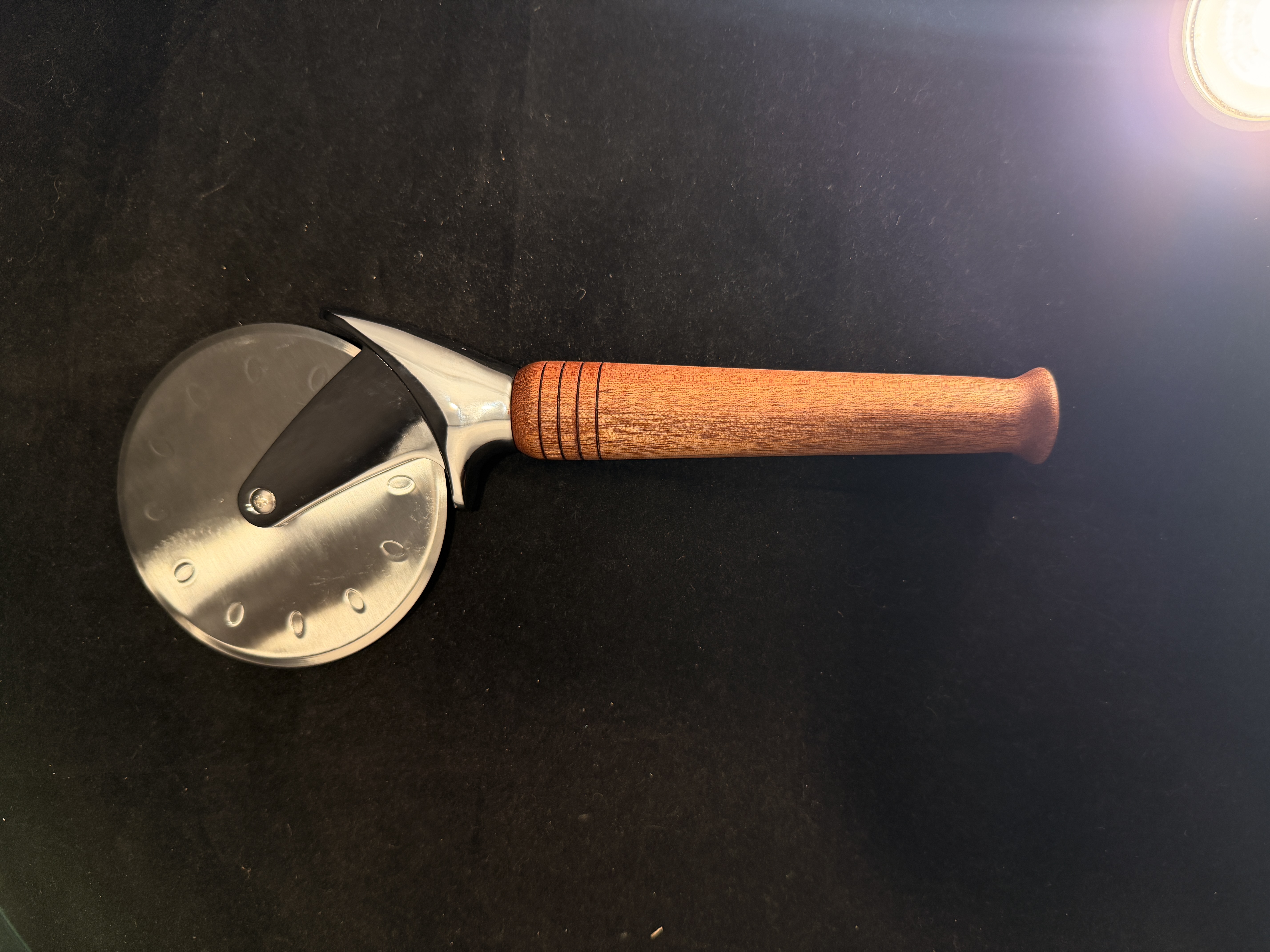 Mahogany Pizza Cutter