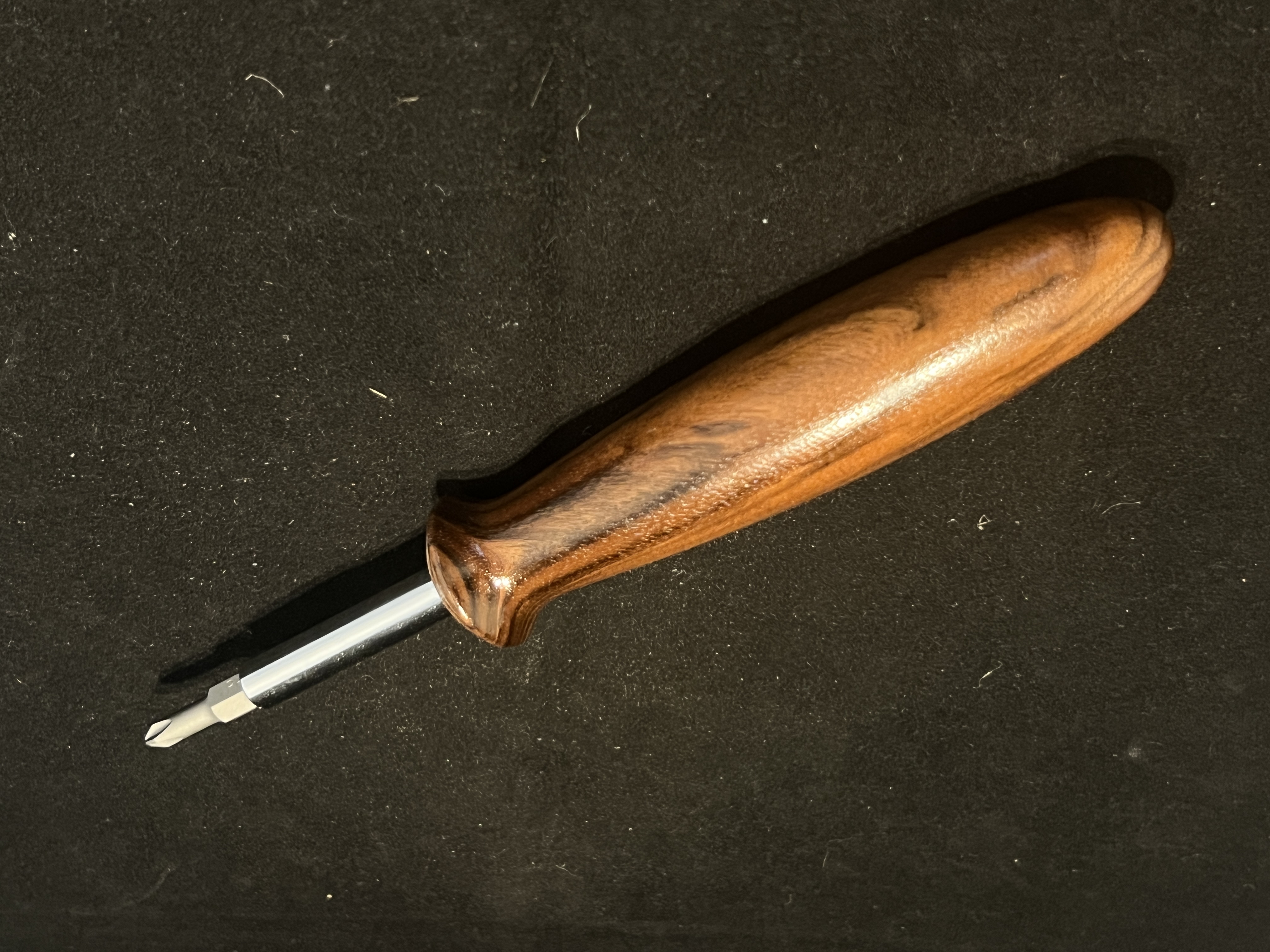 Claro Walnut multi-function screwdriver