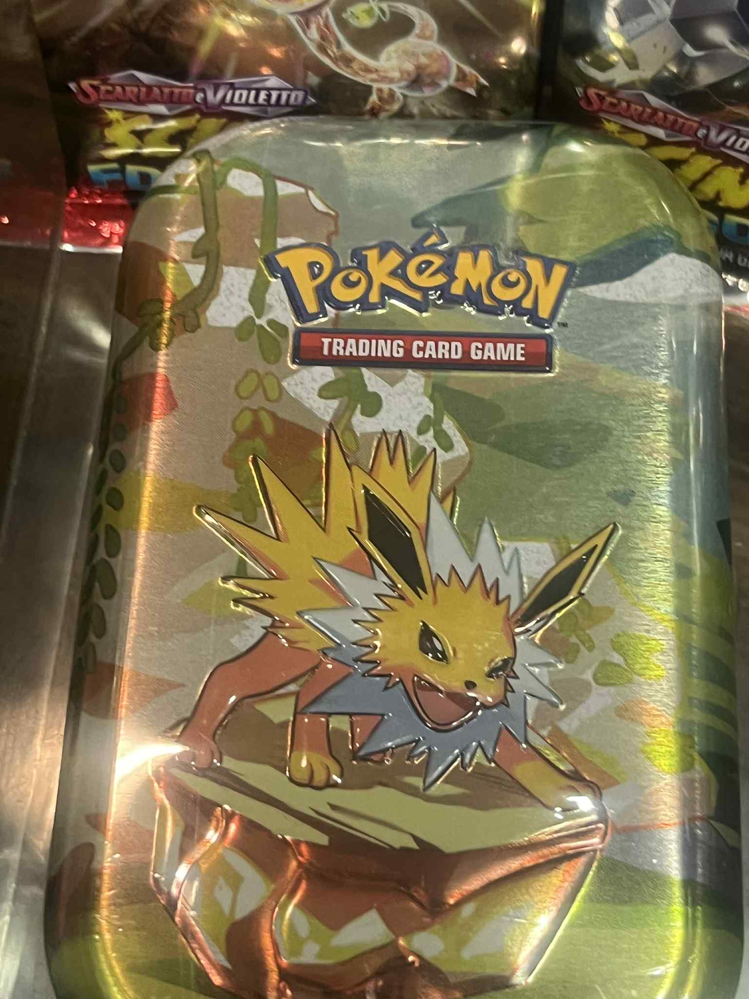 Pokémon Trading Card Game Tin - Jolteon Edition