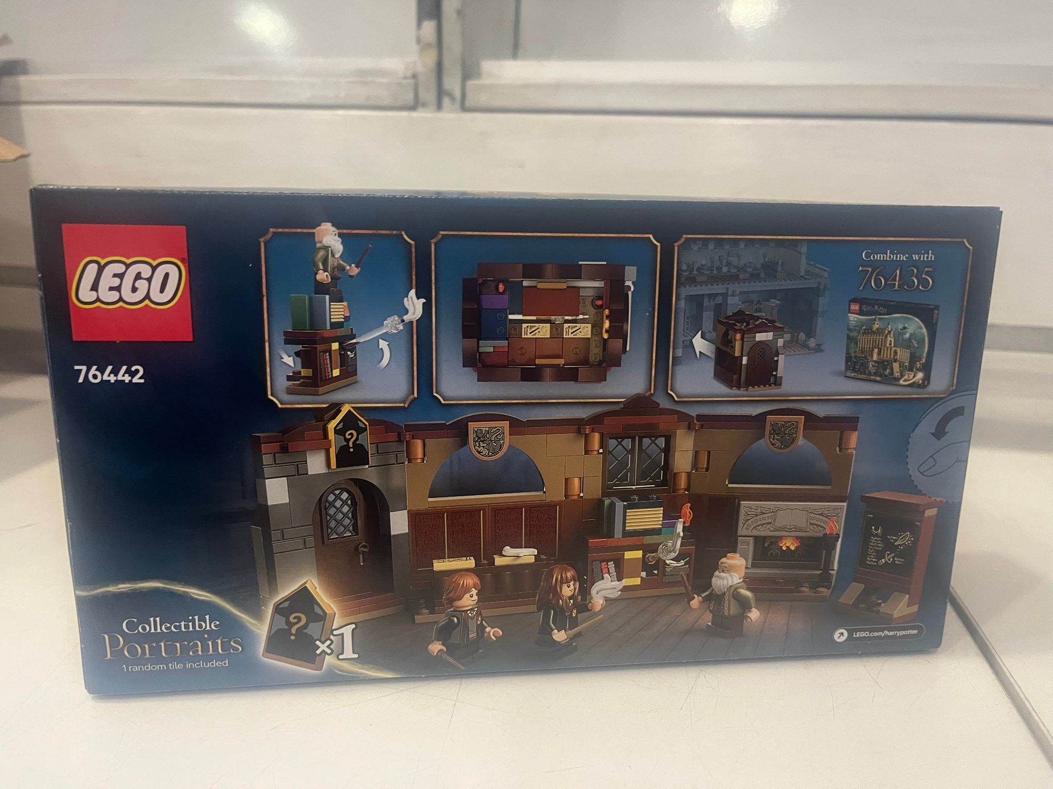 LEGO 76442 Collectible Portraits