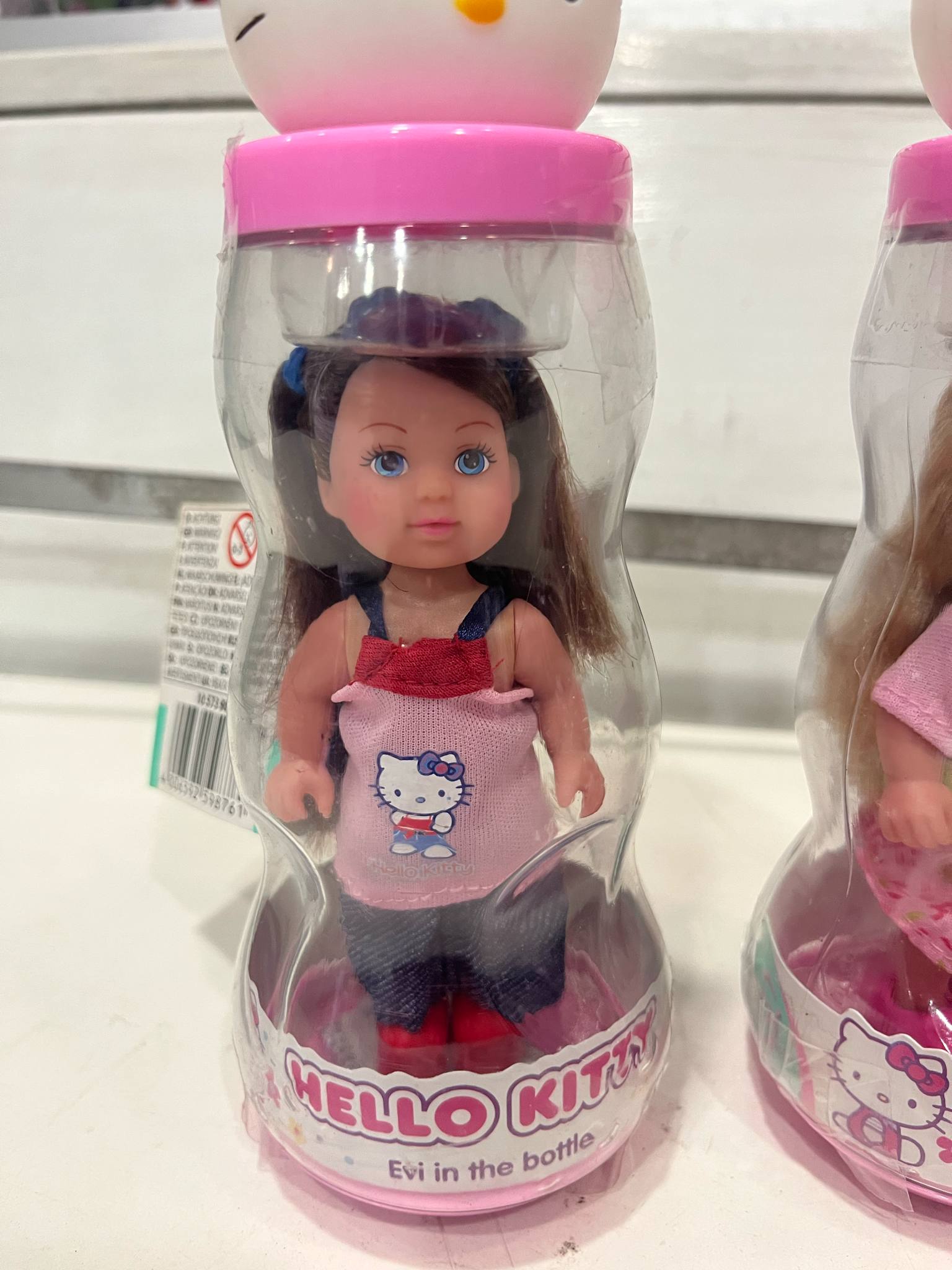 Hello Kitty Evi Doll