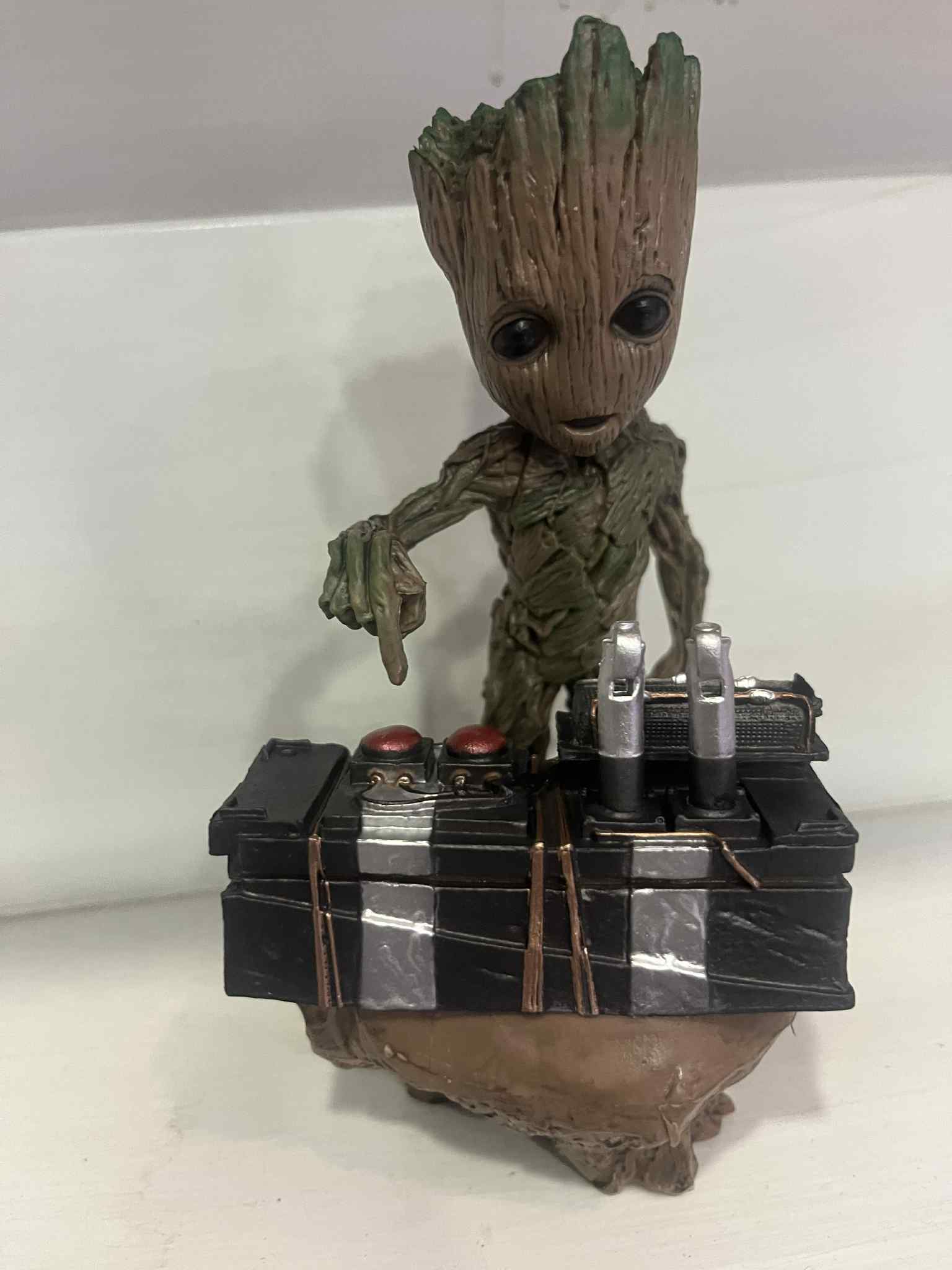 Groot DJ Figure