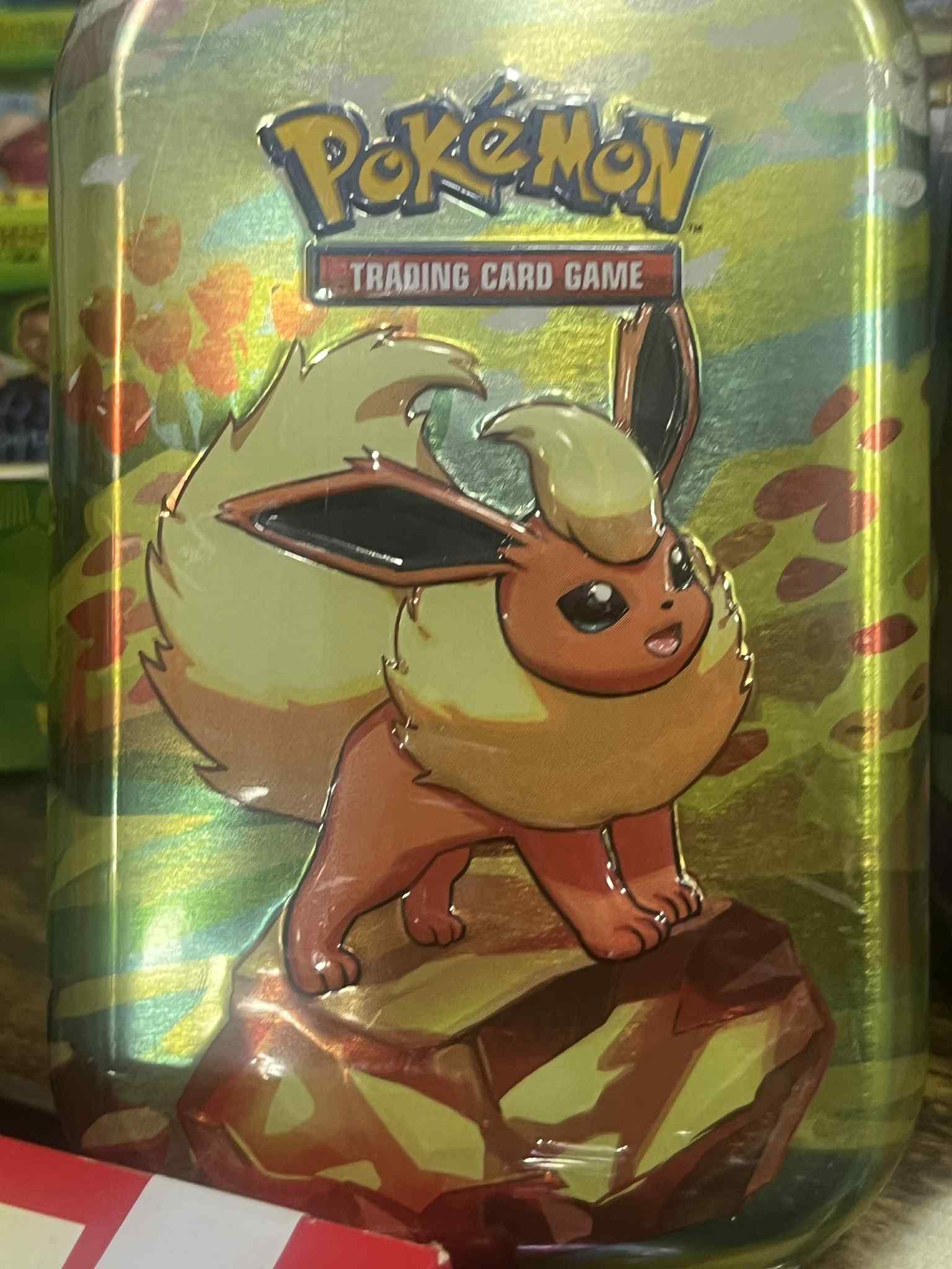 Pokémon Trading Card Game Collectible Tin - Flareon Edition