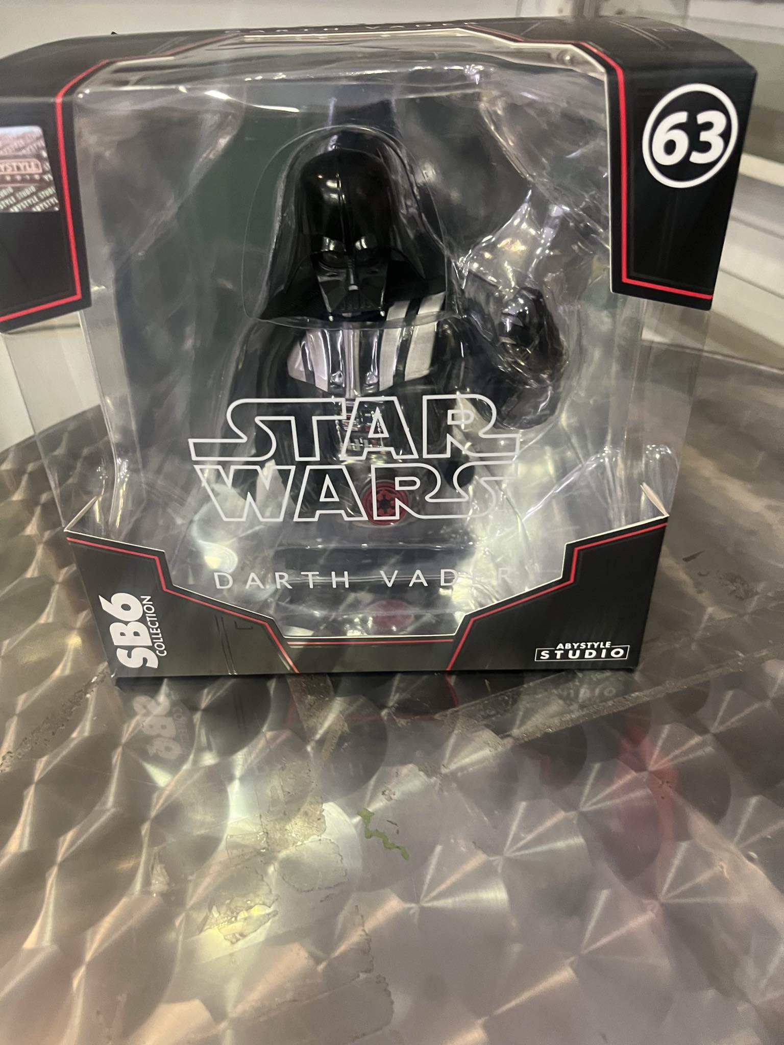 Star Wars Darth Vader Collectible Figure
