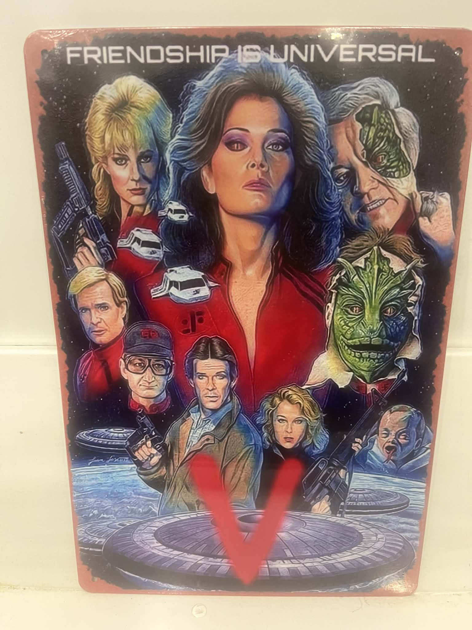 Targa decorativa 'V - Visitors'