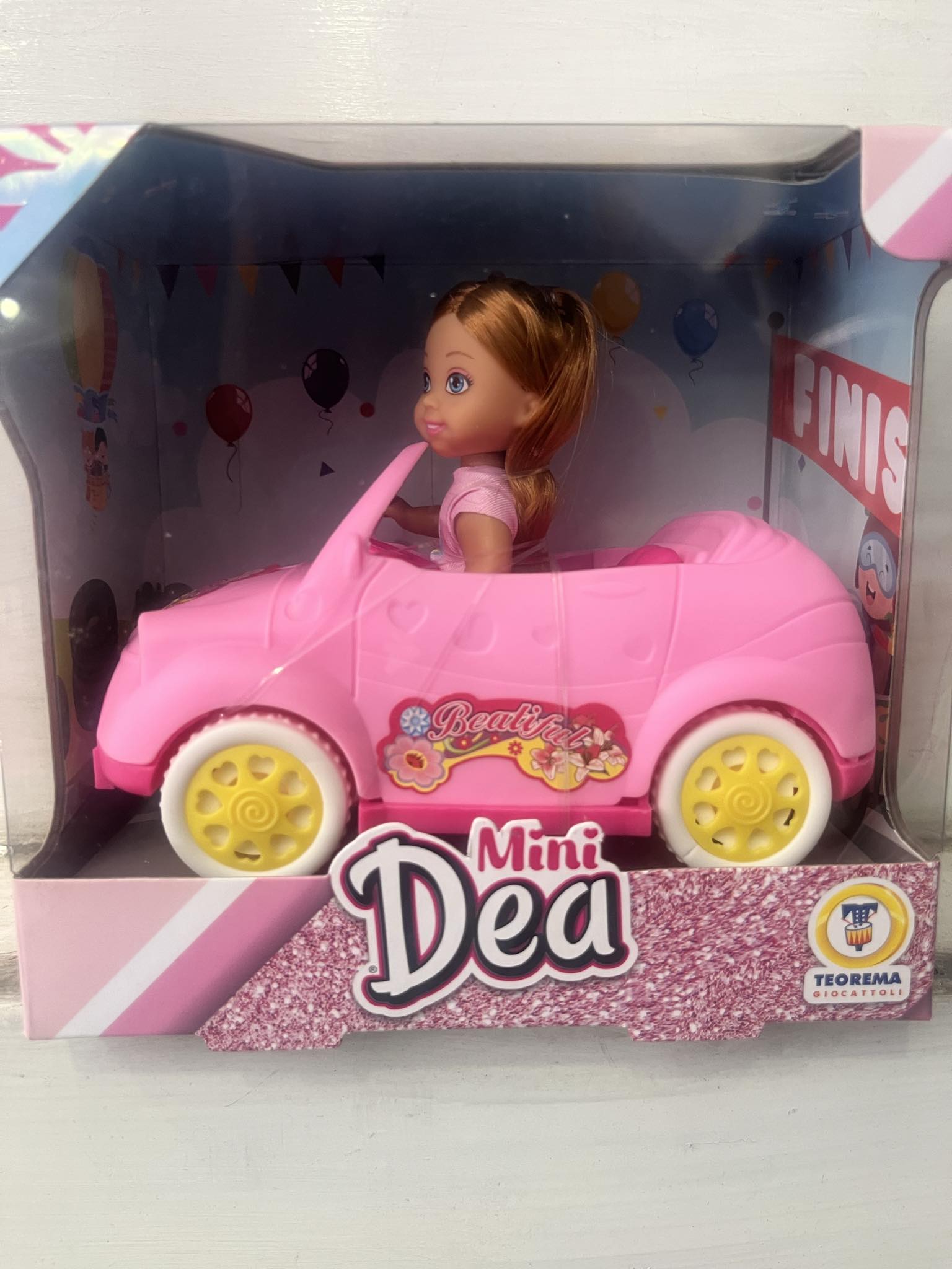 Mini Dea Doll with Pink Car