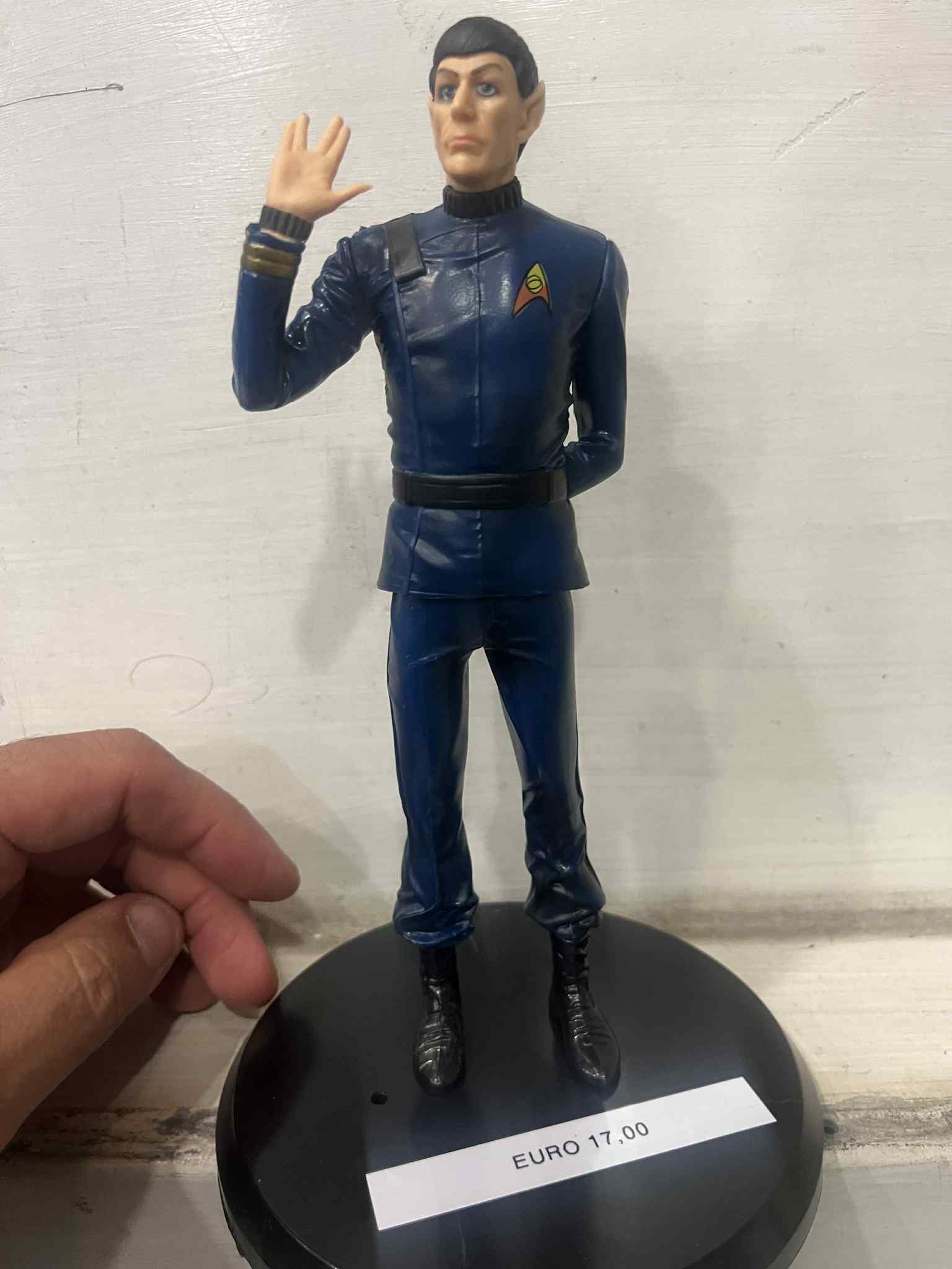 Star Trek Officer Figurine