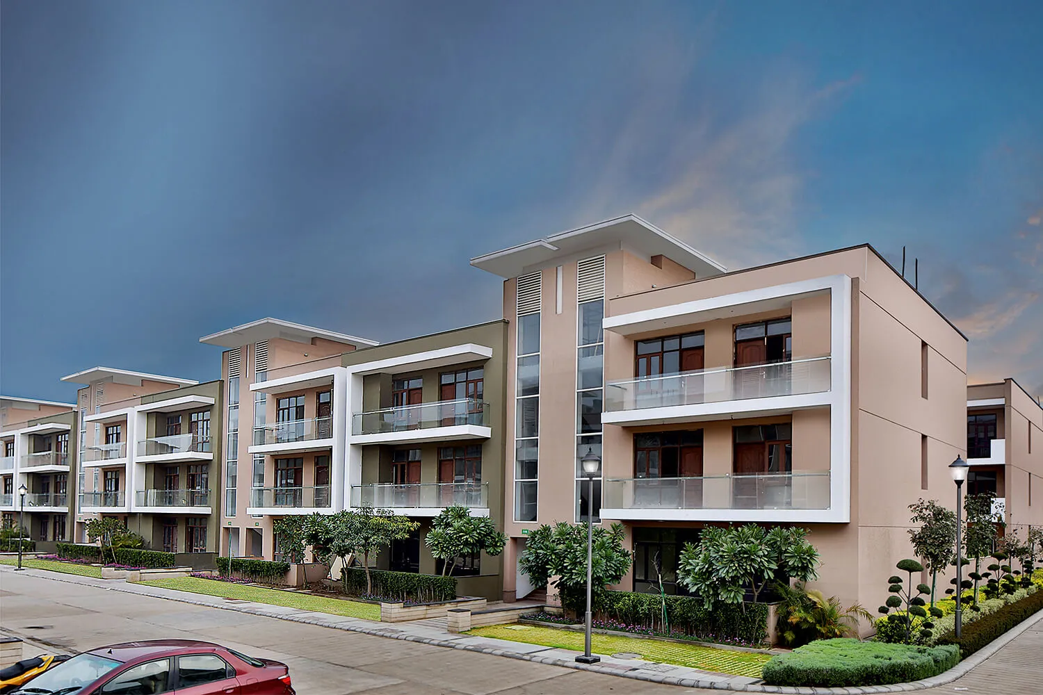 The OMAXE Flat for Rent -3BHK