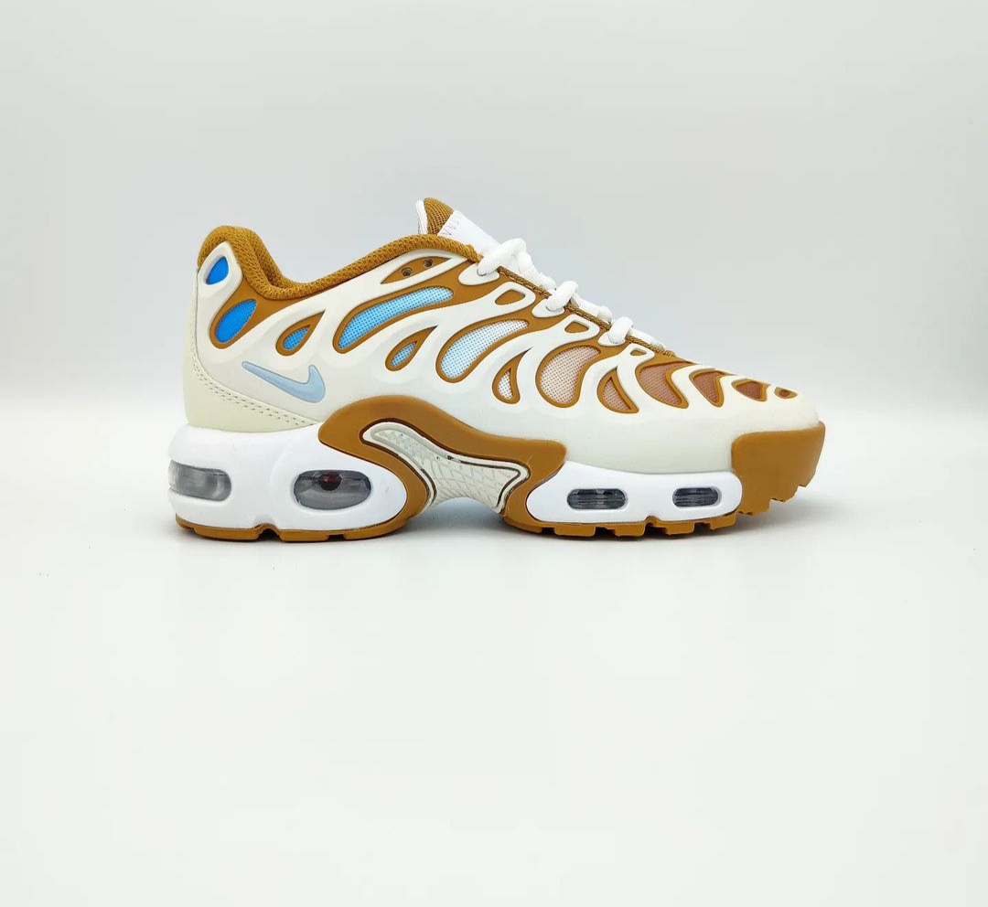 Nike Air Max Plus Sneakers