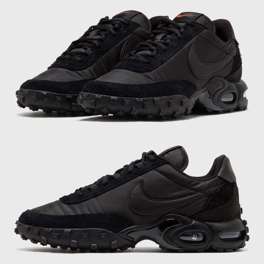 Black Nike Sneakers