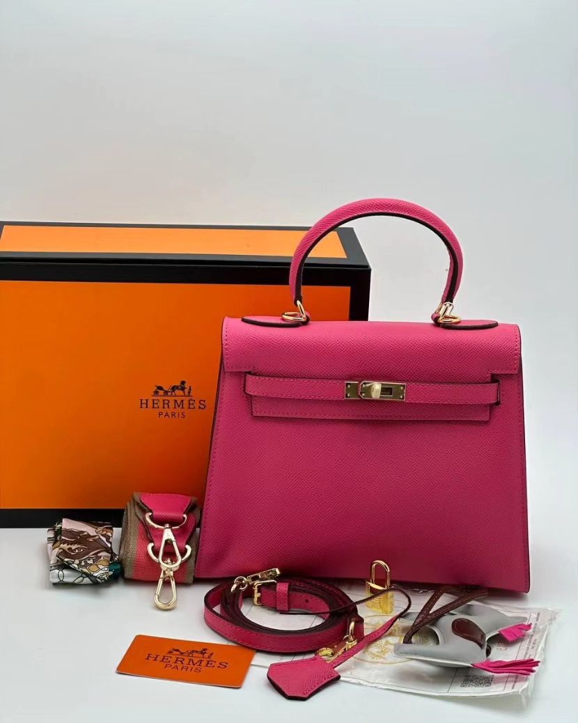 Hermès Pink Leather Handbag