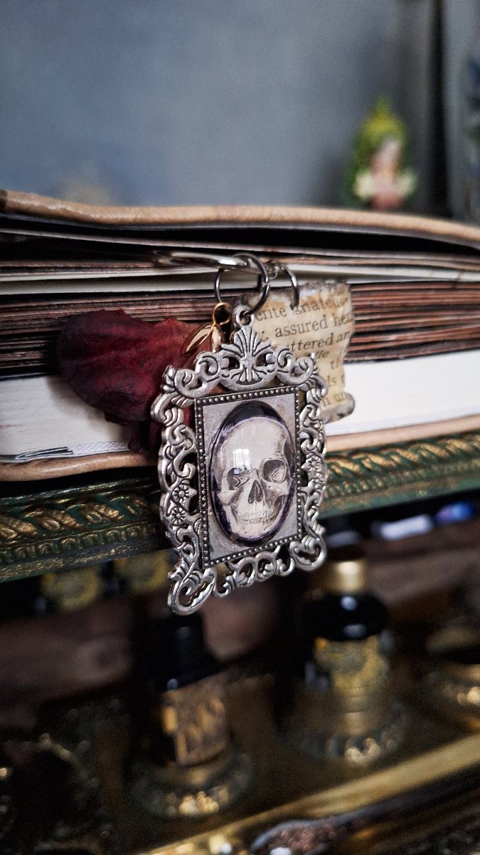 Picture of Dorian Gray Decorative Silver Bookmark