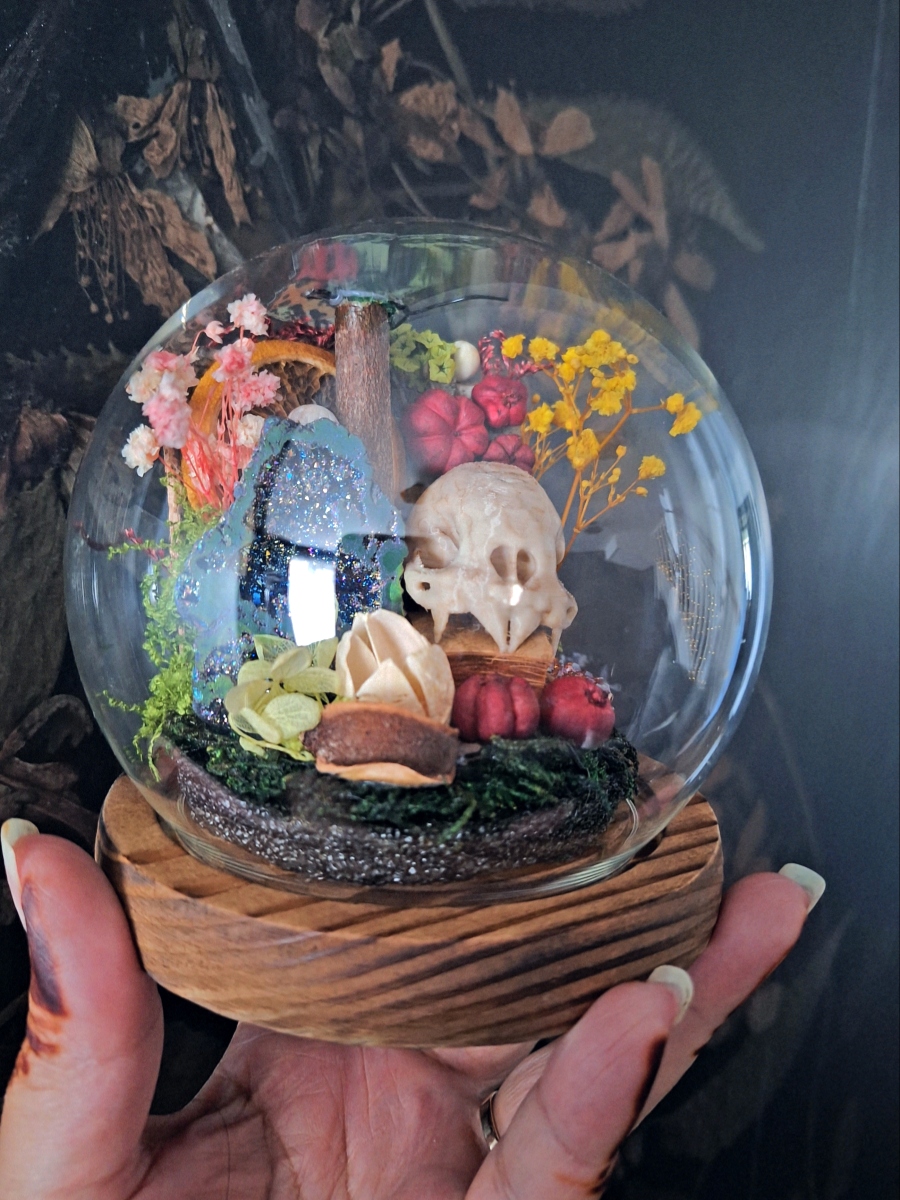 Echoes of Nature Cloche