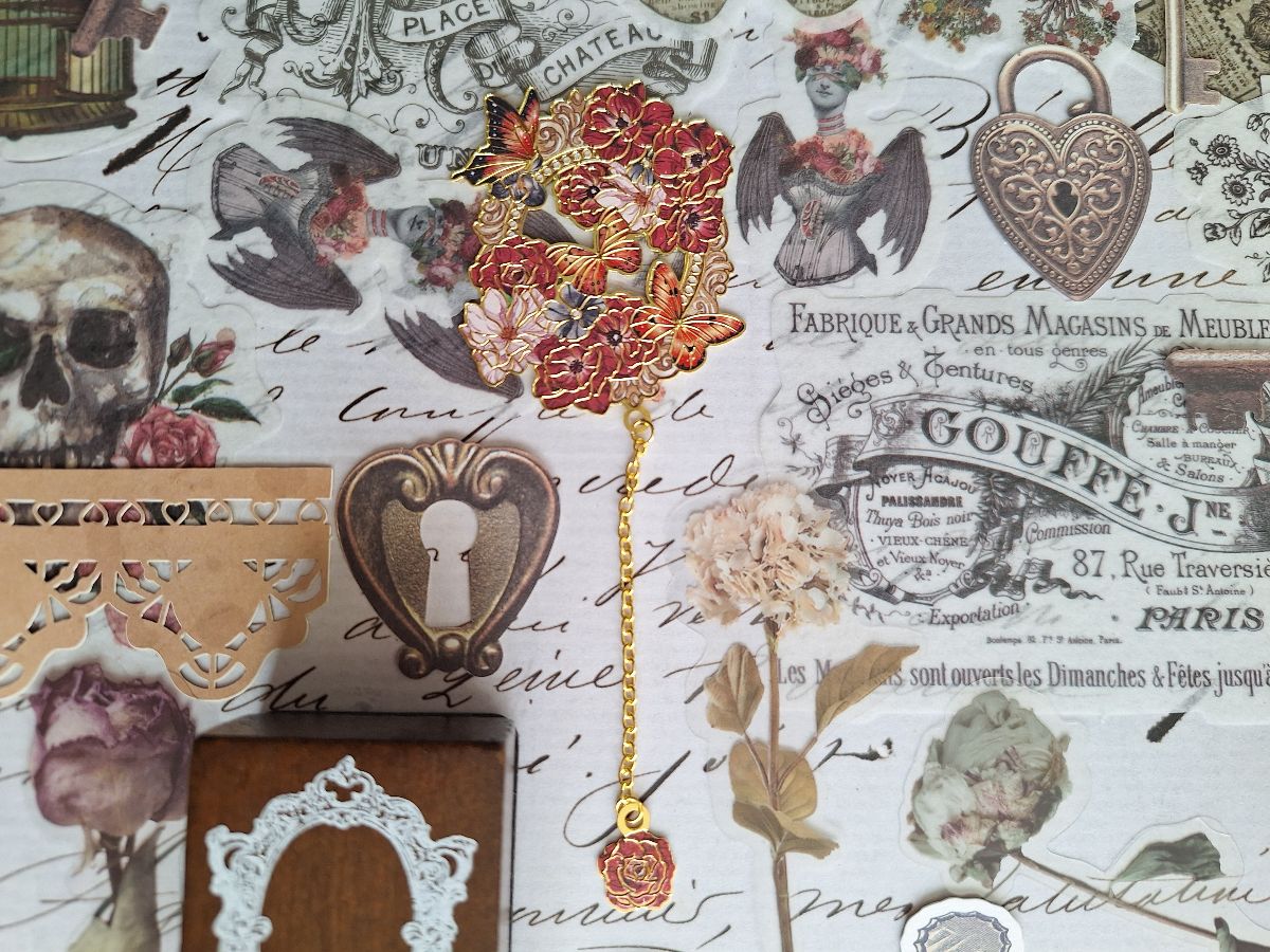 The Victorian Journal Scrapbooking Set